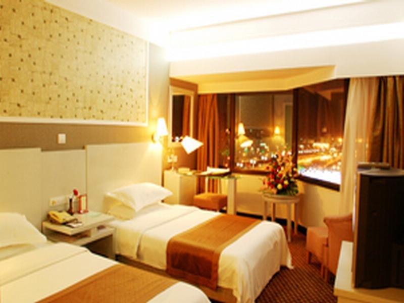 Universal Guilin Hotel