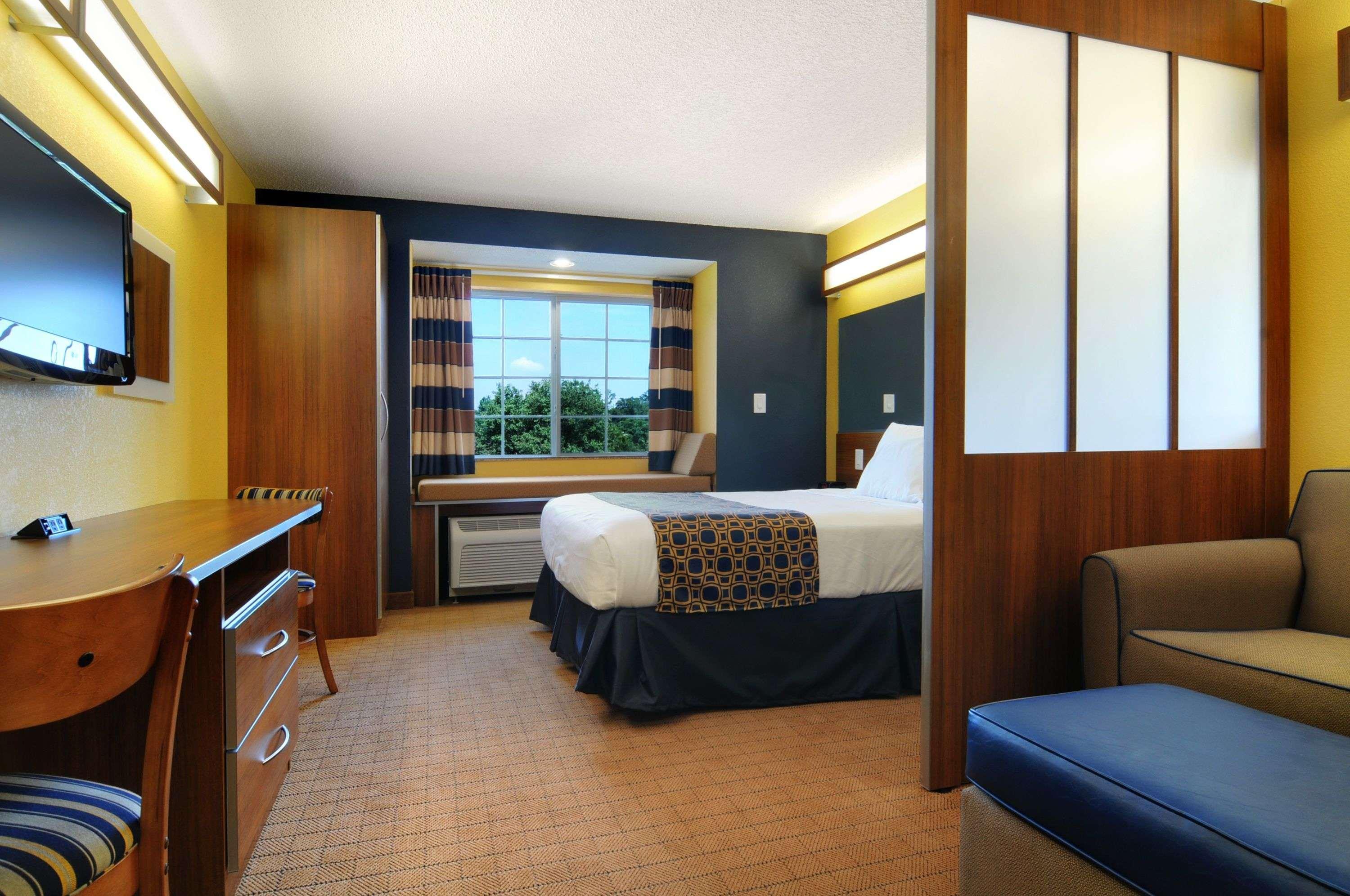 Microtel Inn & Suites Columbus (Fort Benning) — photo 4
