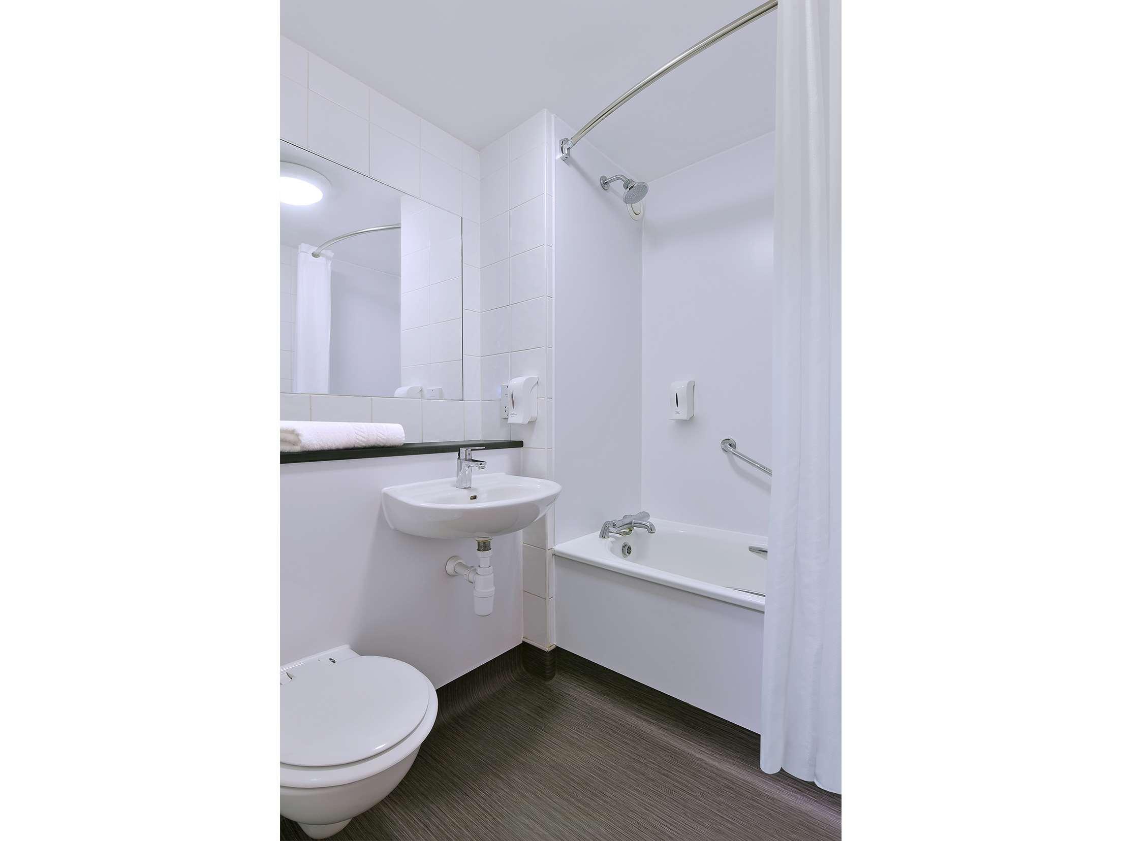 Travelodge Caterham Whyteleafe — photo 5