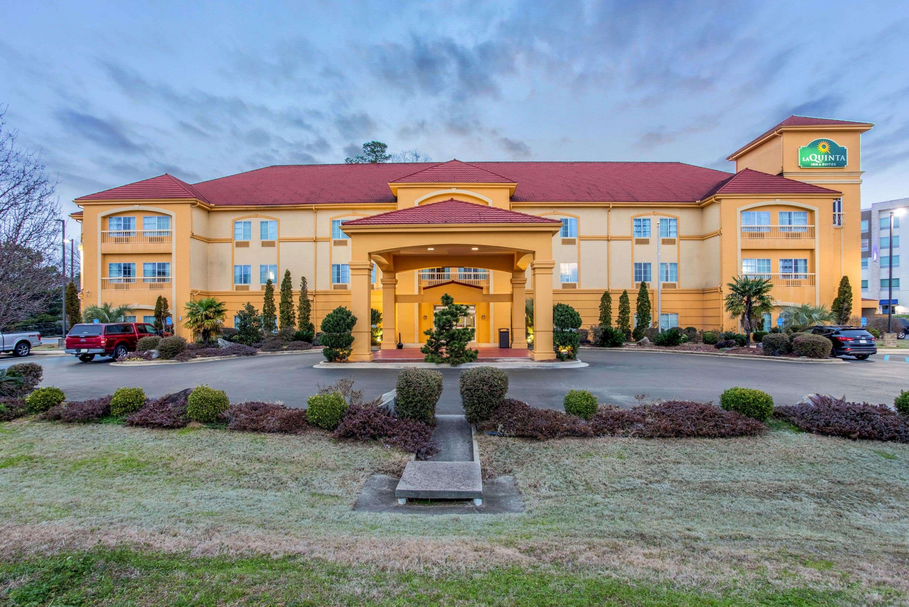 La Quinta Inn & Suites Fultondale Birmingham North — photo 4