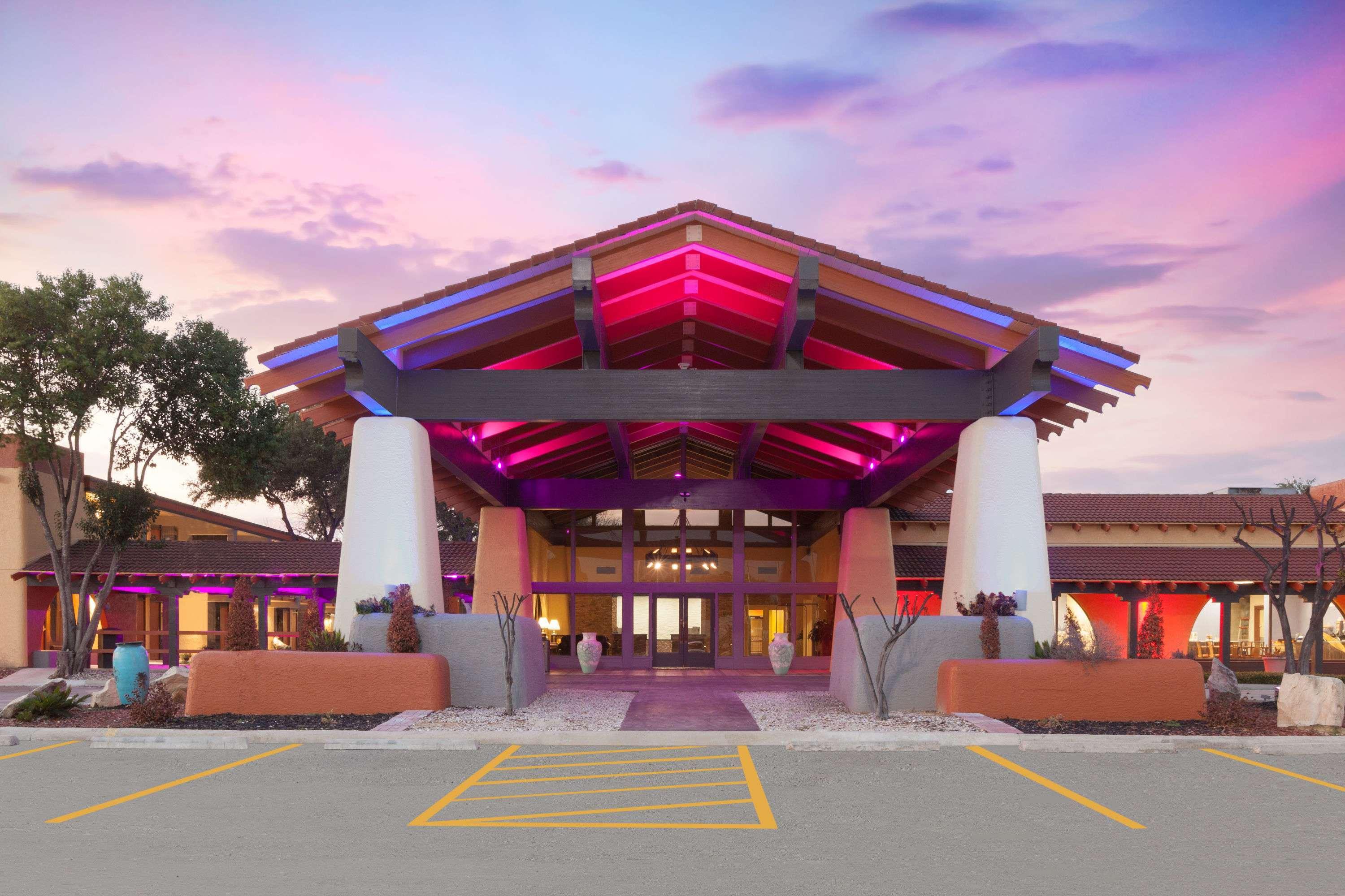 Days Inn Uvalde — photo 4