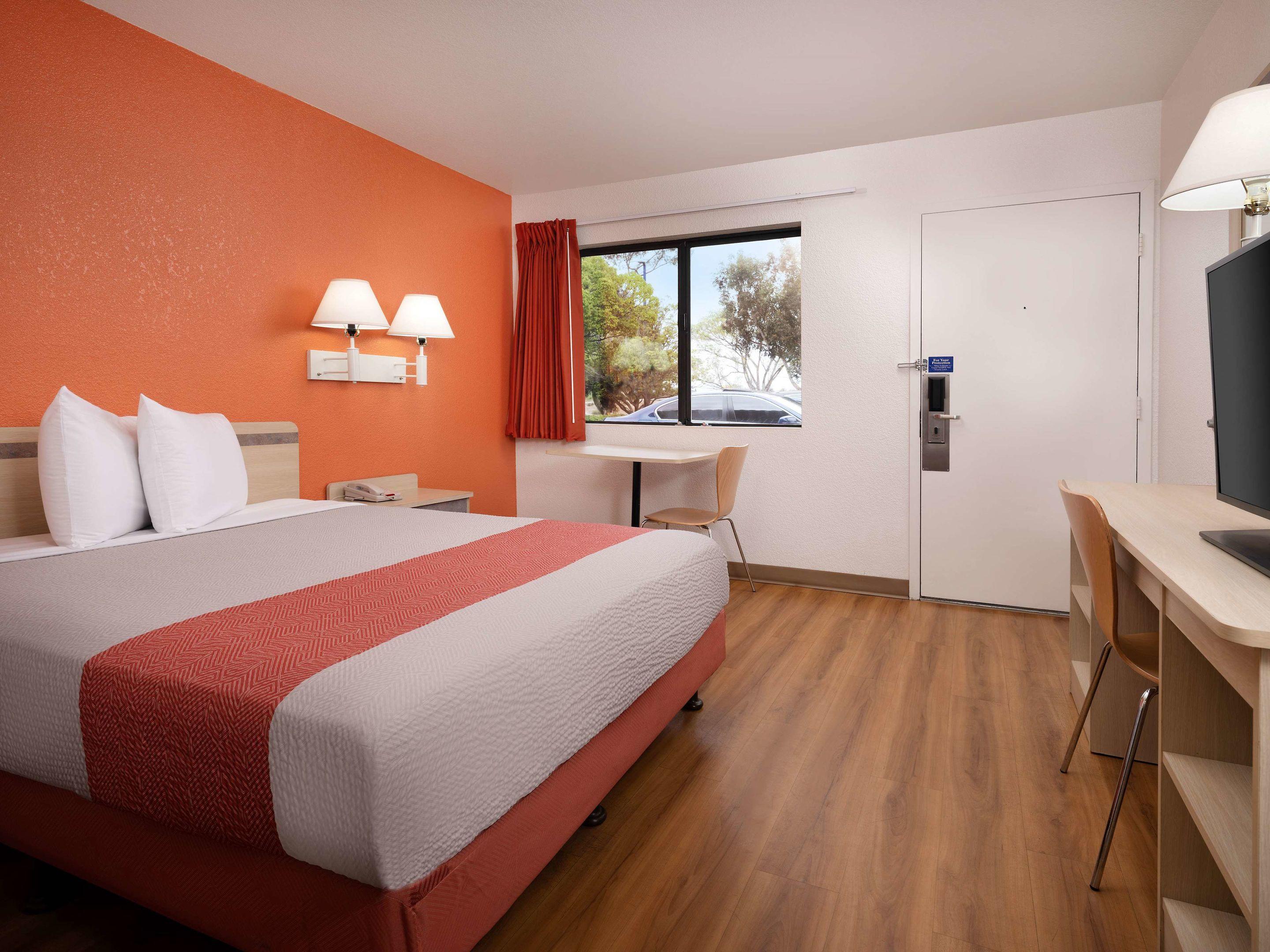 Motel 6 Santa Maria — photo 5