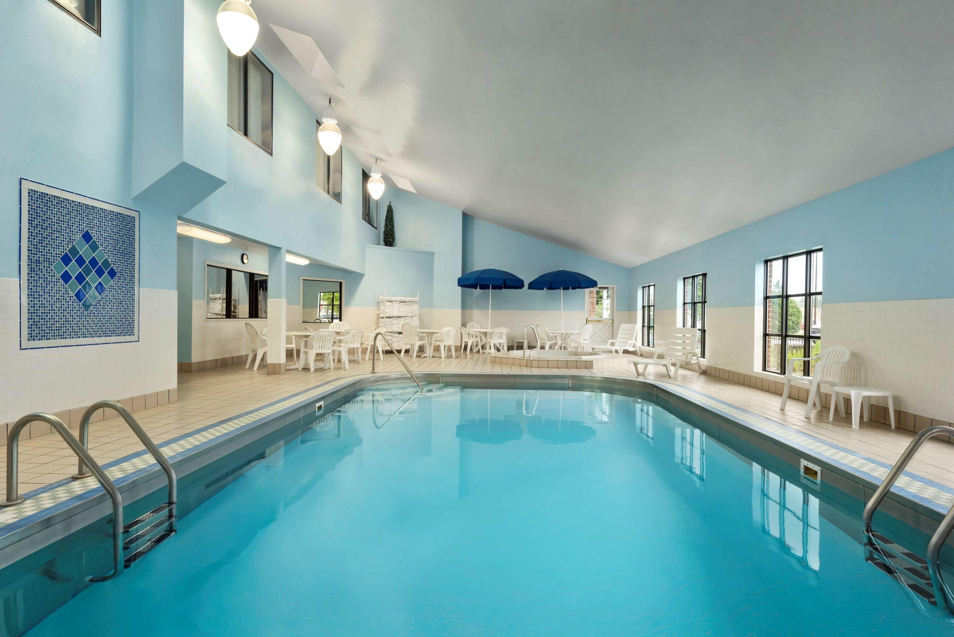 Country Inn & Suites by Radisson, Fargo, ND — photo 5
