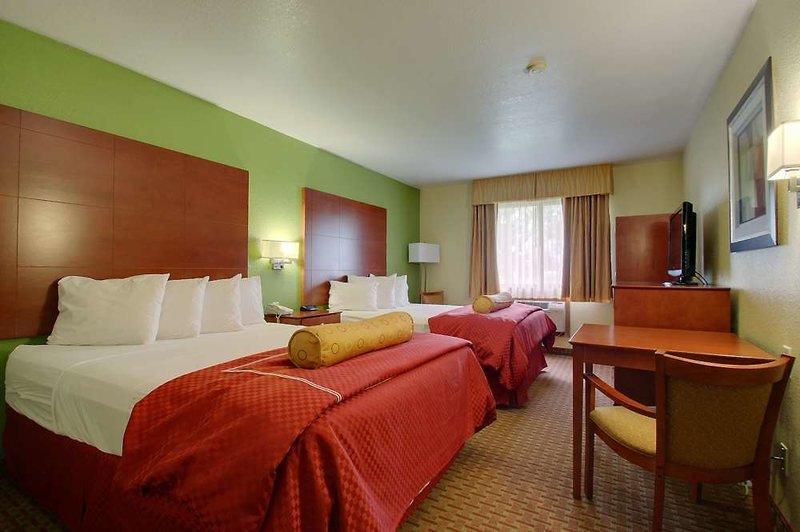 Best Western Plus Altoona Inn — photo 4