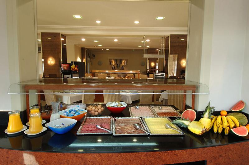 Hotel Montjoi — photo 4