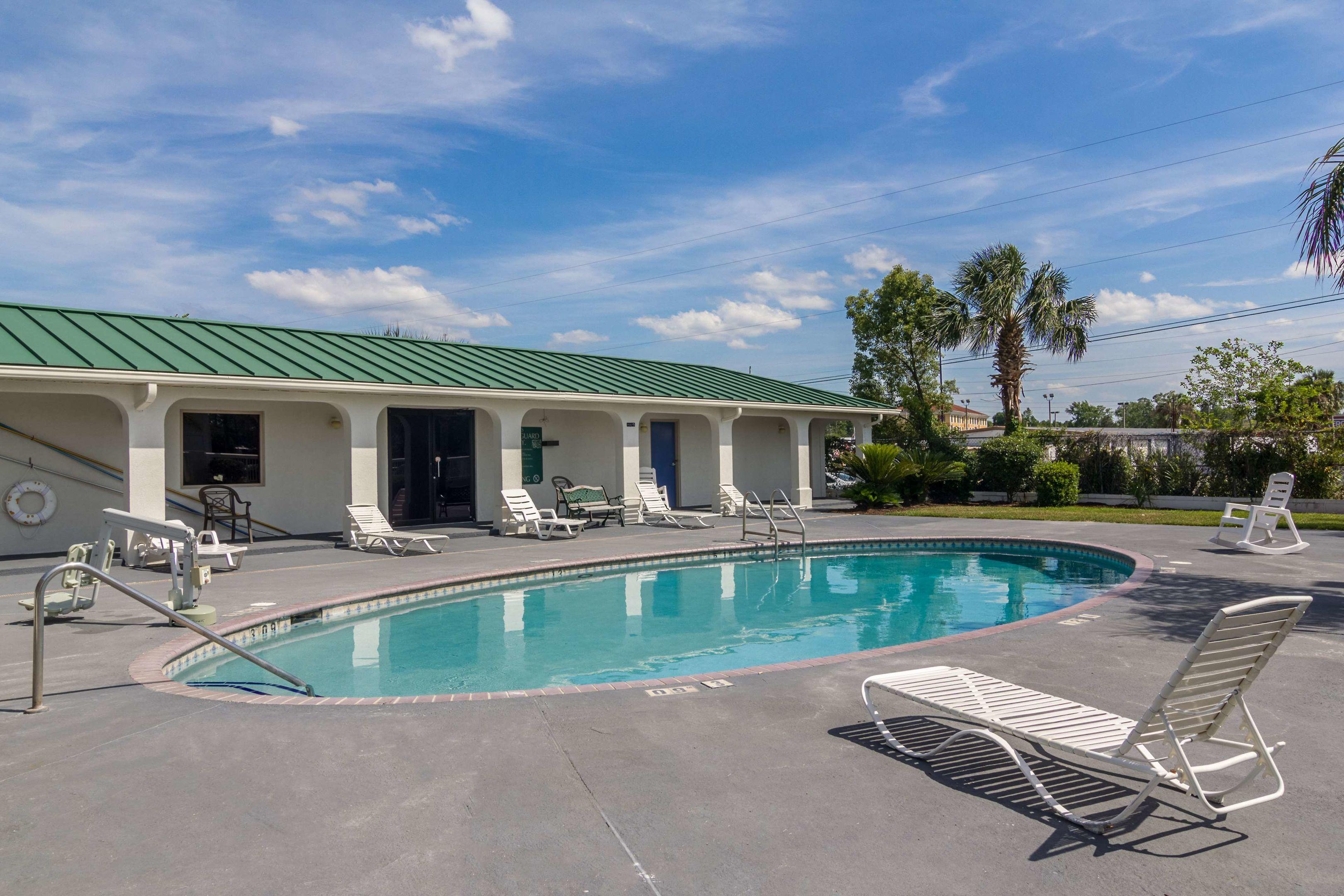 Motel 6 Waycross GA — photo 5