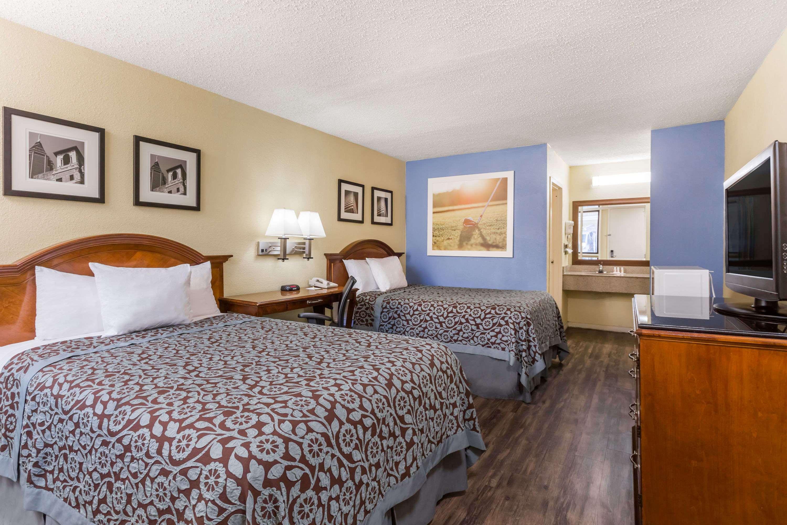 Days Inn College Park Airport Best Road — photo 5