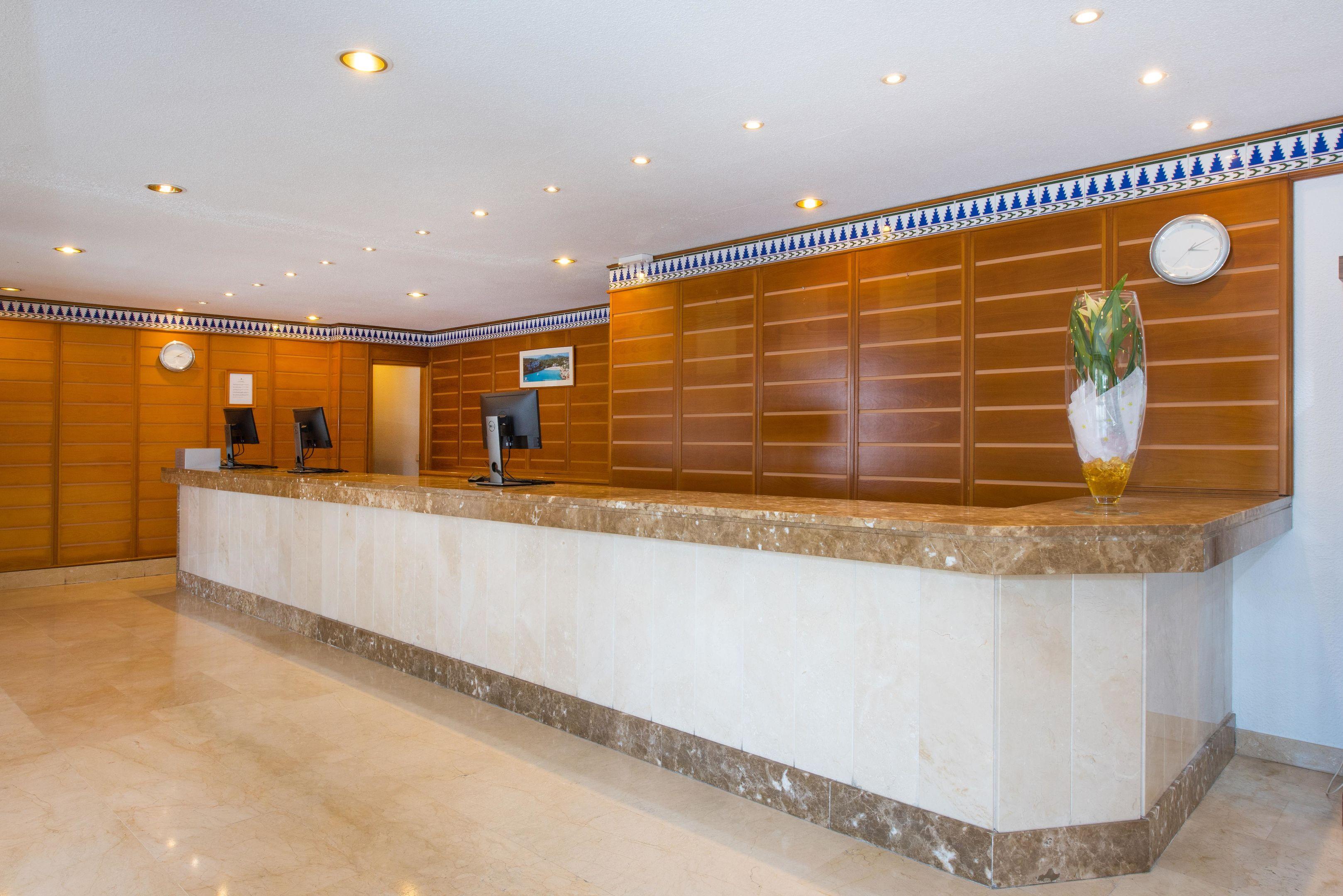 Hotel Cala Romántica — photo 4