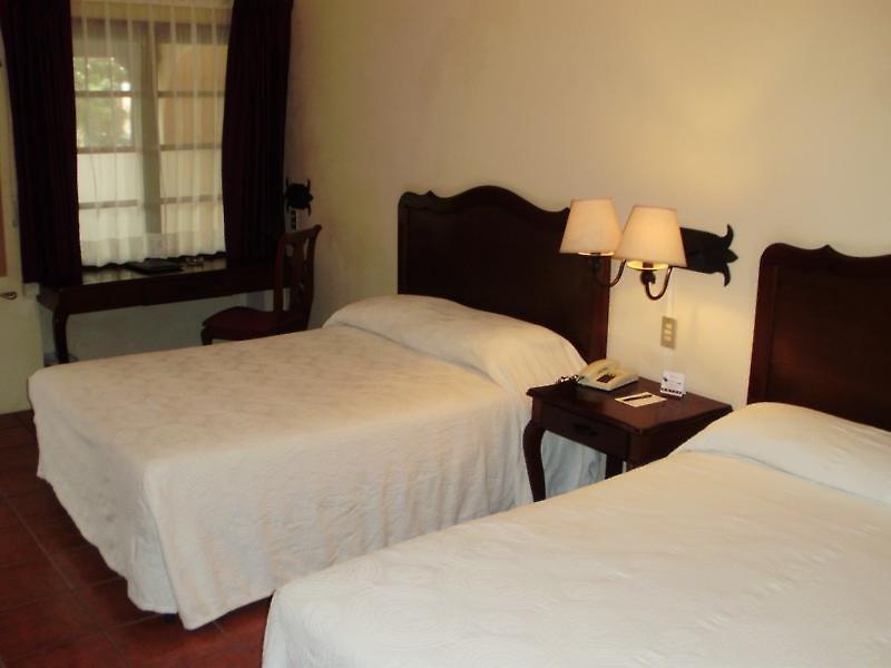 Hotel Las Farolas — photo 5