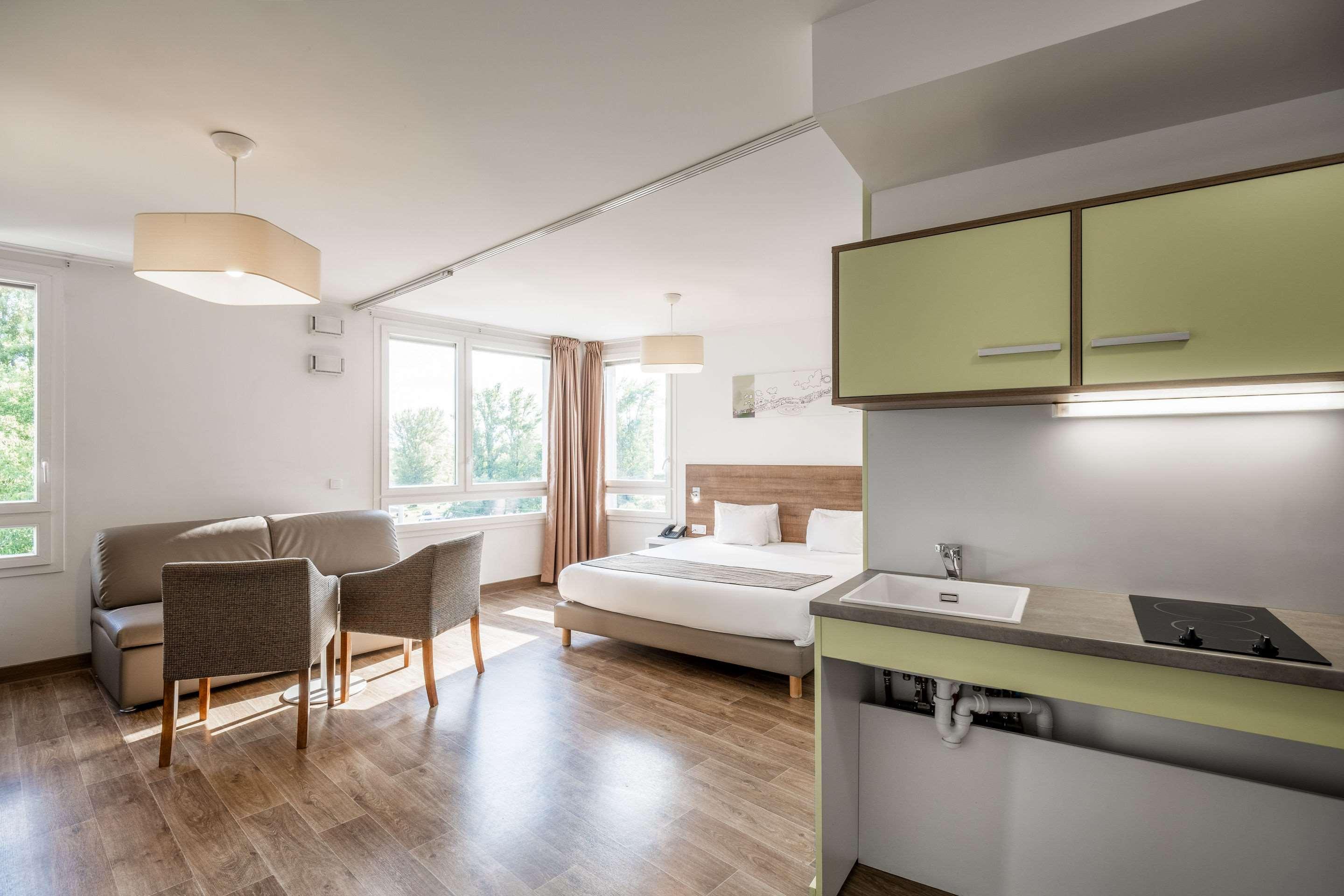 Comfort Suites Universités Grenoble Est — photo 4