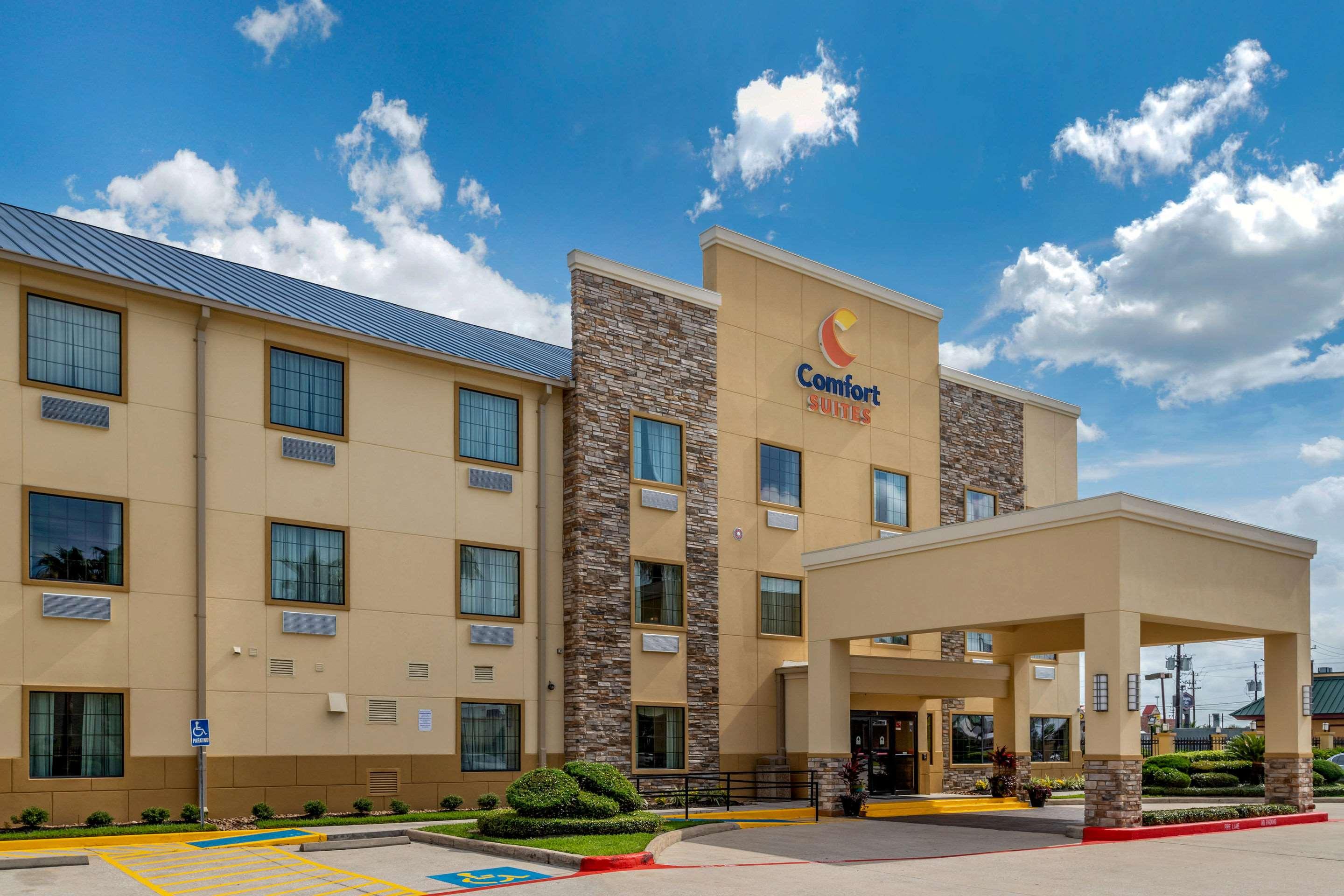Comfort Suites Baytown — photo 3