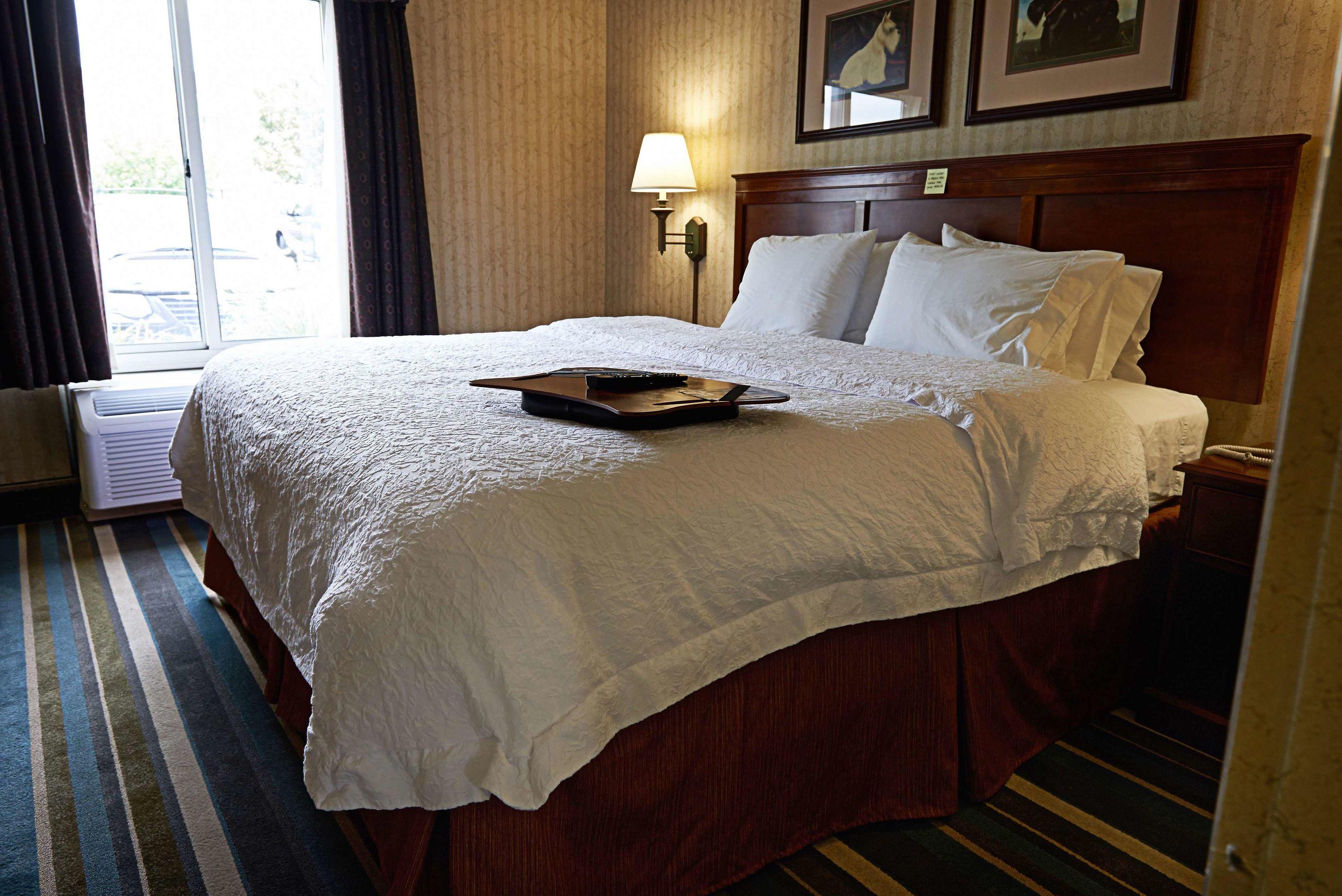 Hampton Inn & Suites Scottsburg — photo 5