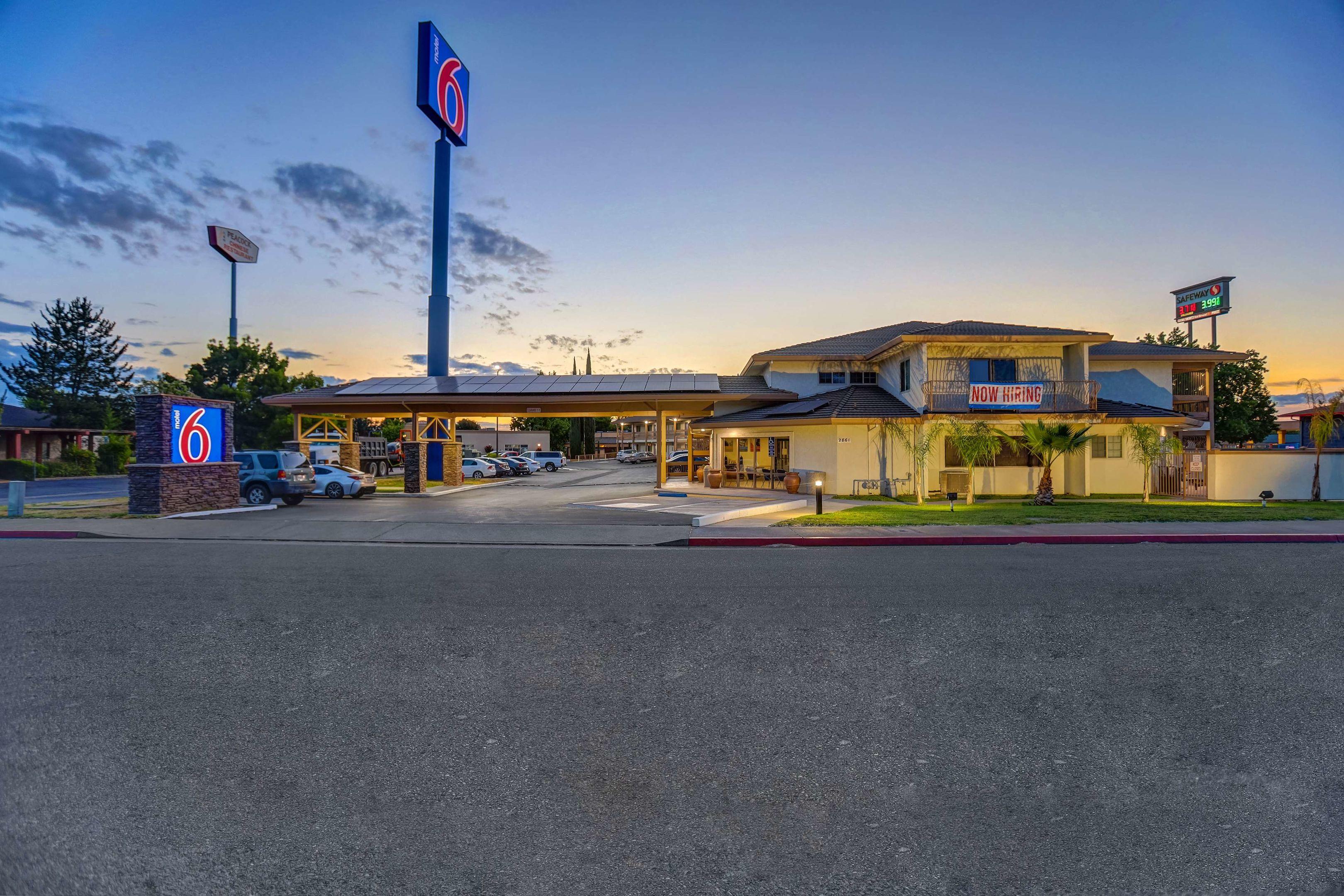 Motel 6 Anderson - Redding Airport — photo 4