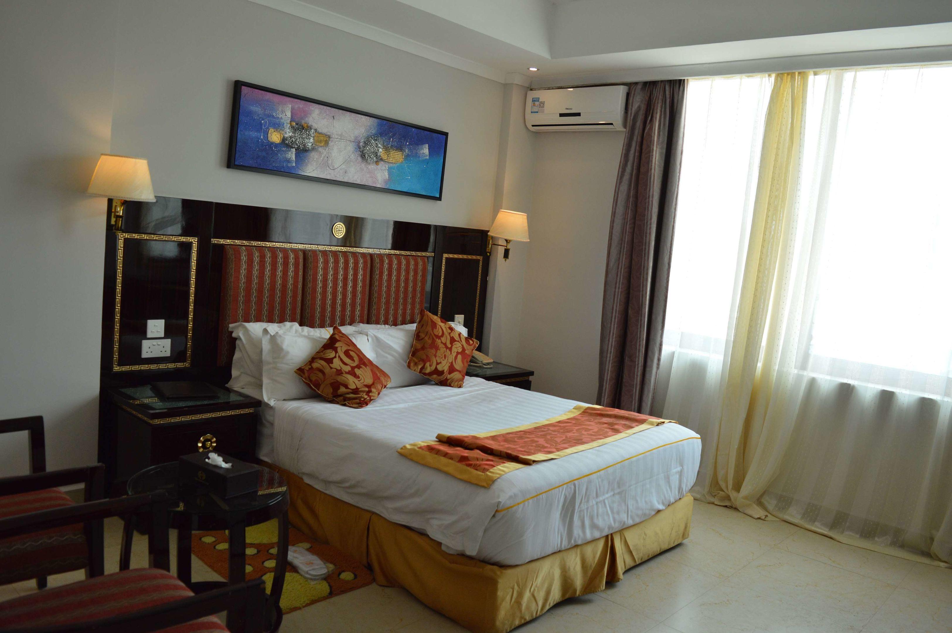 Tiffany Diamond Hotel — photo 5