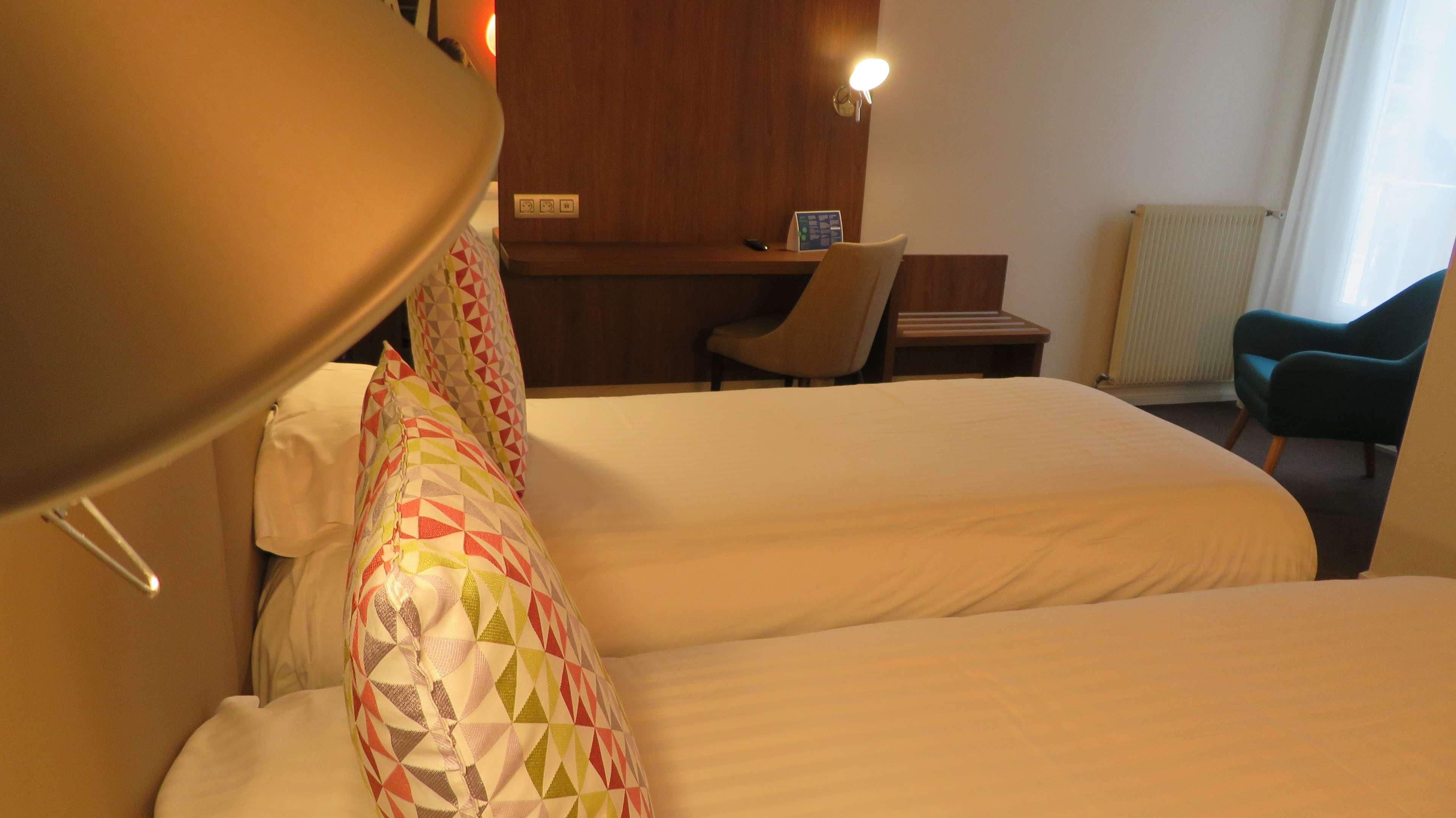 Hotel Campanile Chartres Centre Gare — photo 5