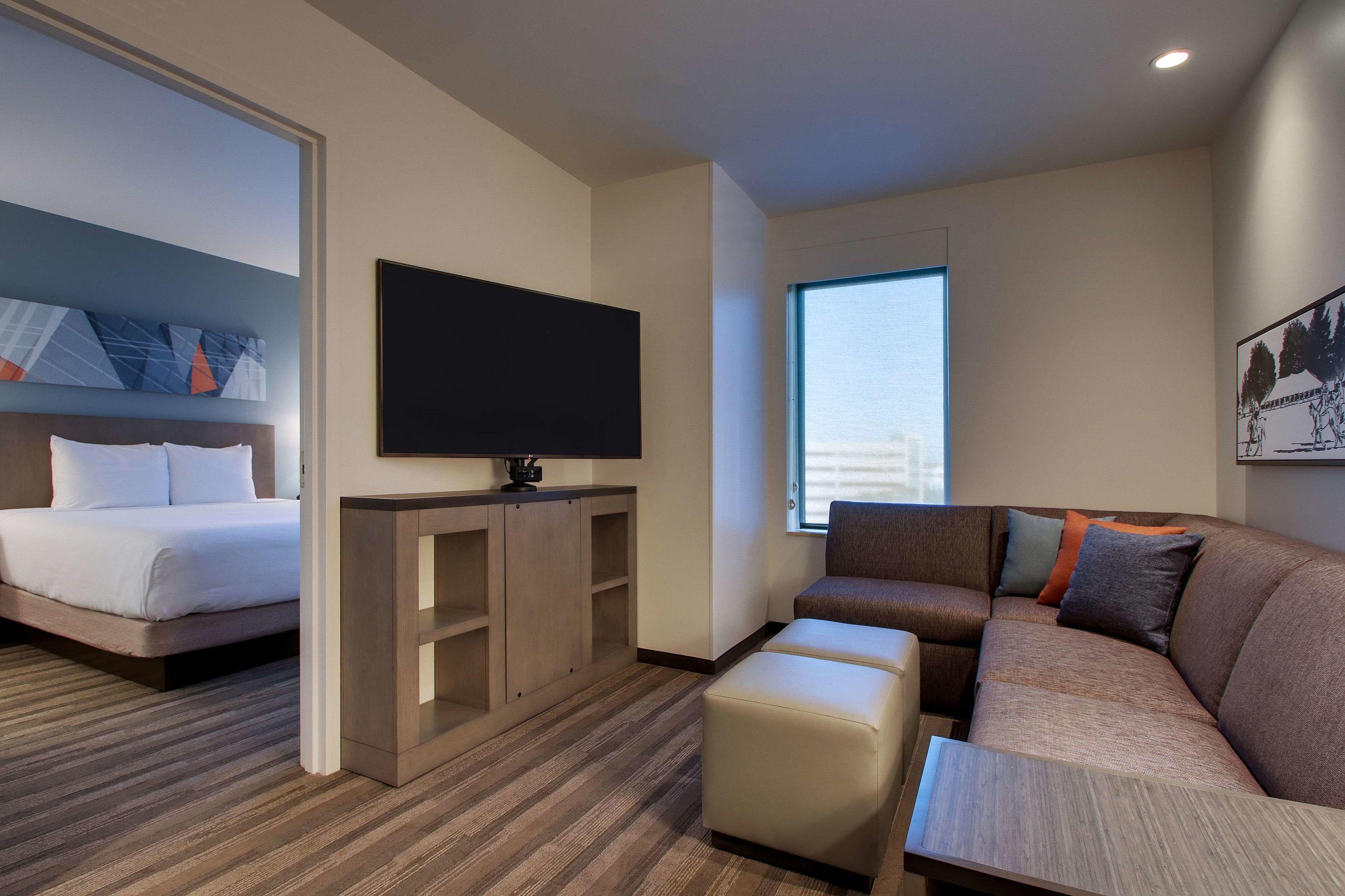 Hyatt House Chicago / Oak Brook — photo 4