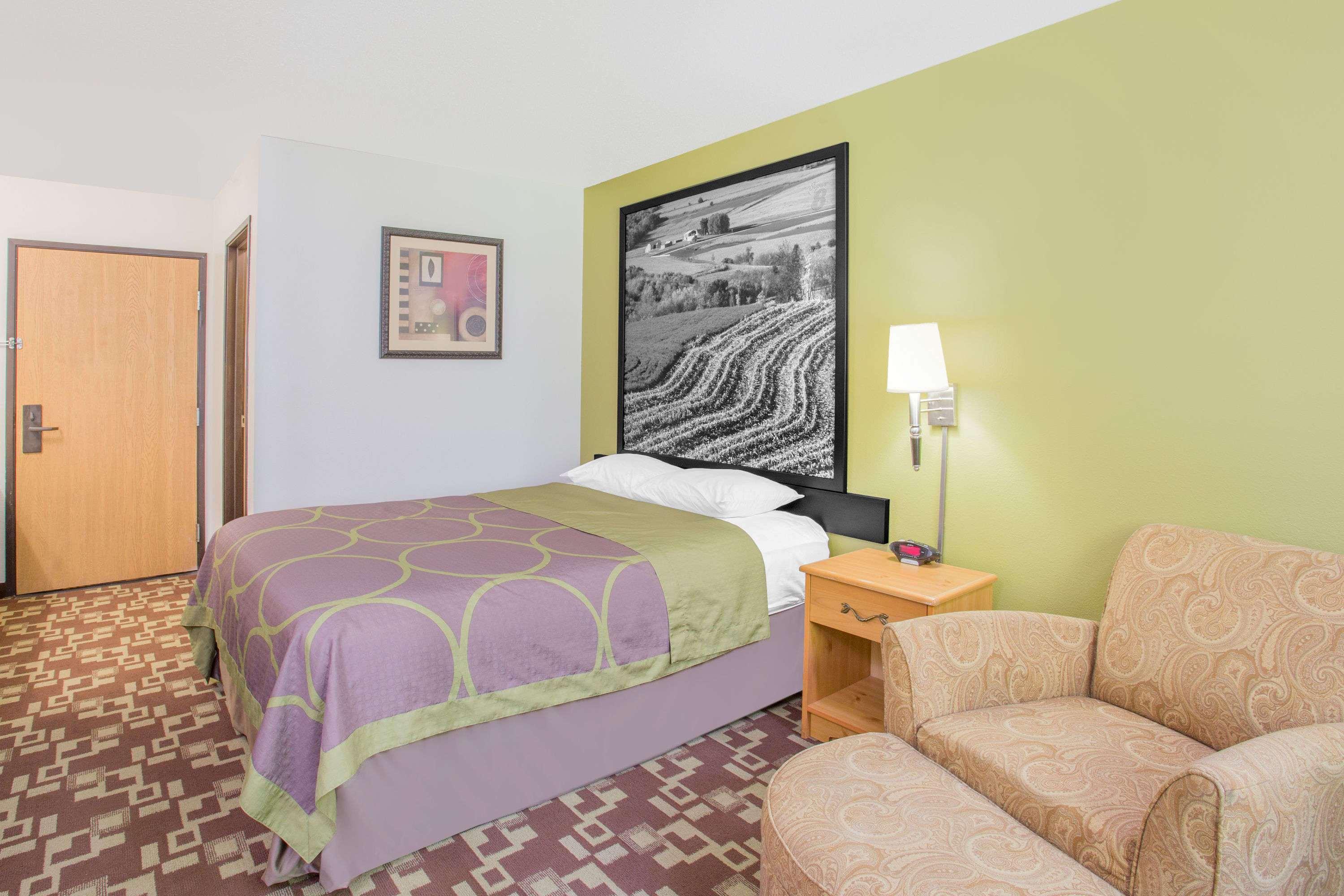 Super 8 by Wyndham Independence — photo 4