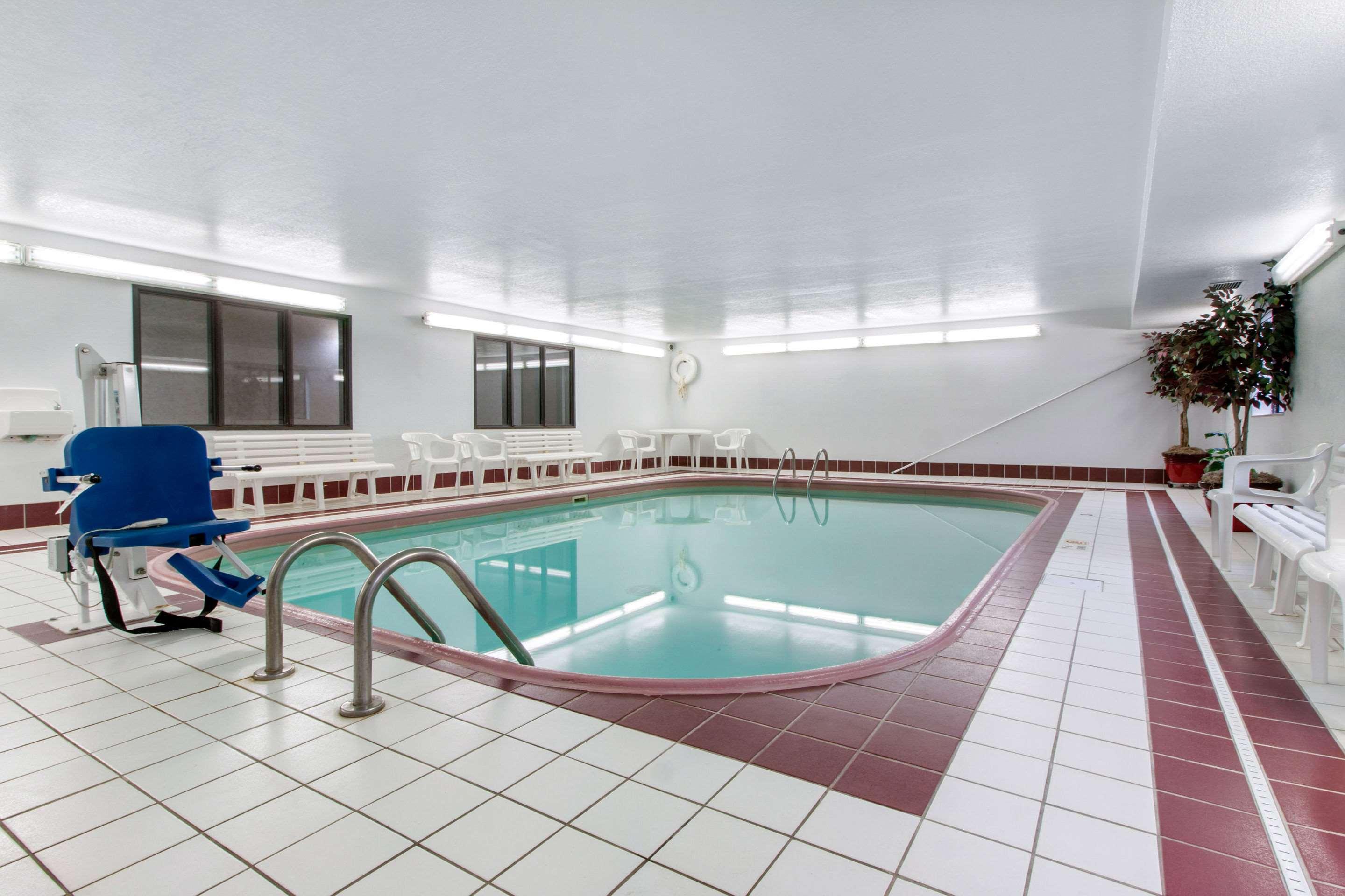 Days Inn Chamberlain/Oacoma — photo 5