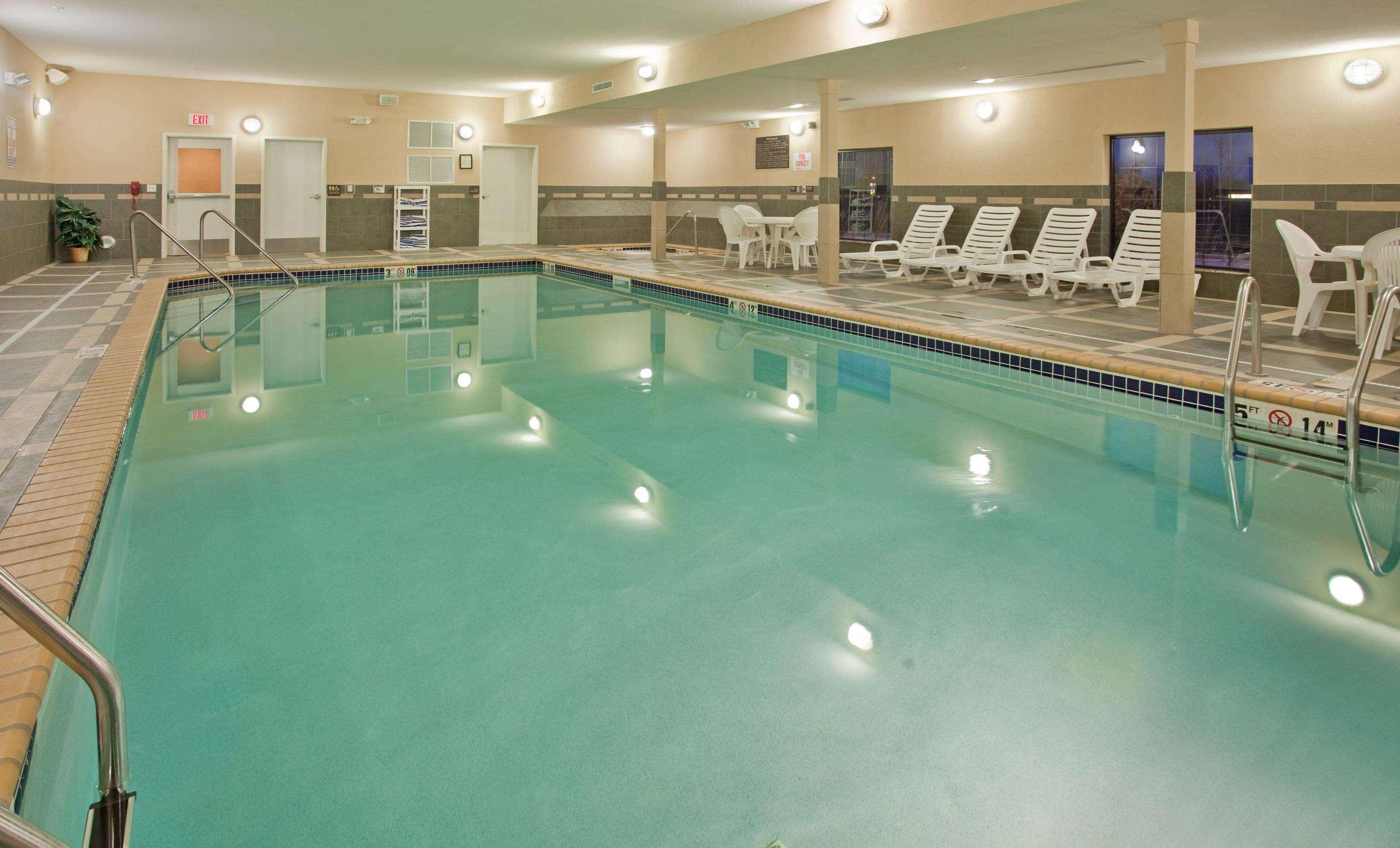 Hampton Inn & Suites St. Cloud — photo 3