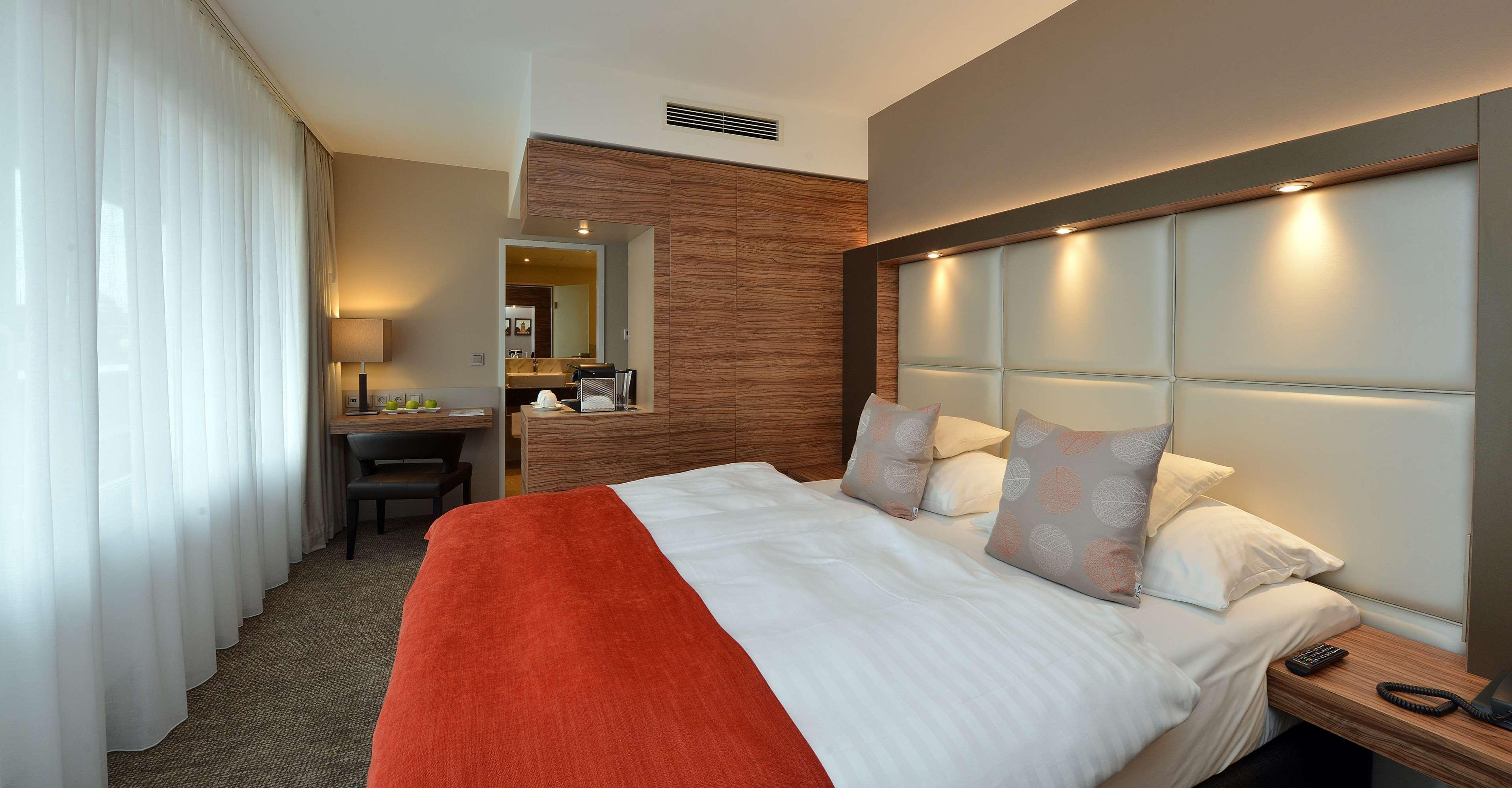 Best Western Plus Delta Park Hotel — photo 4