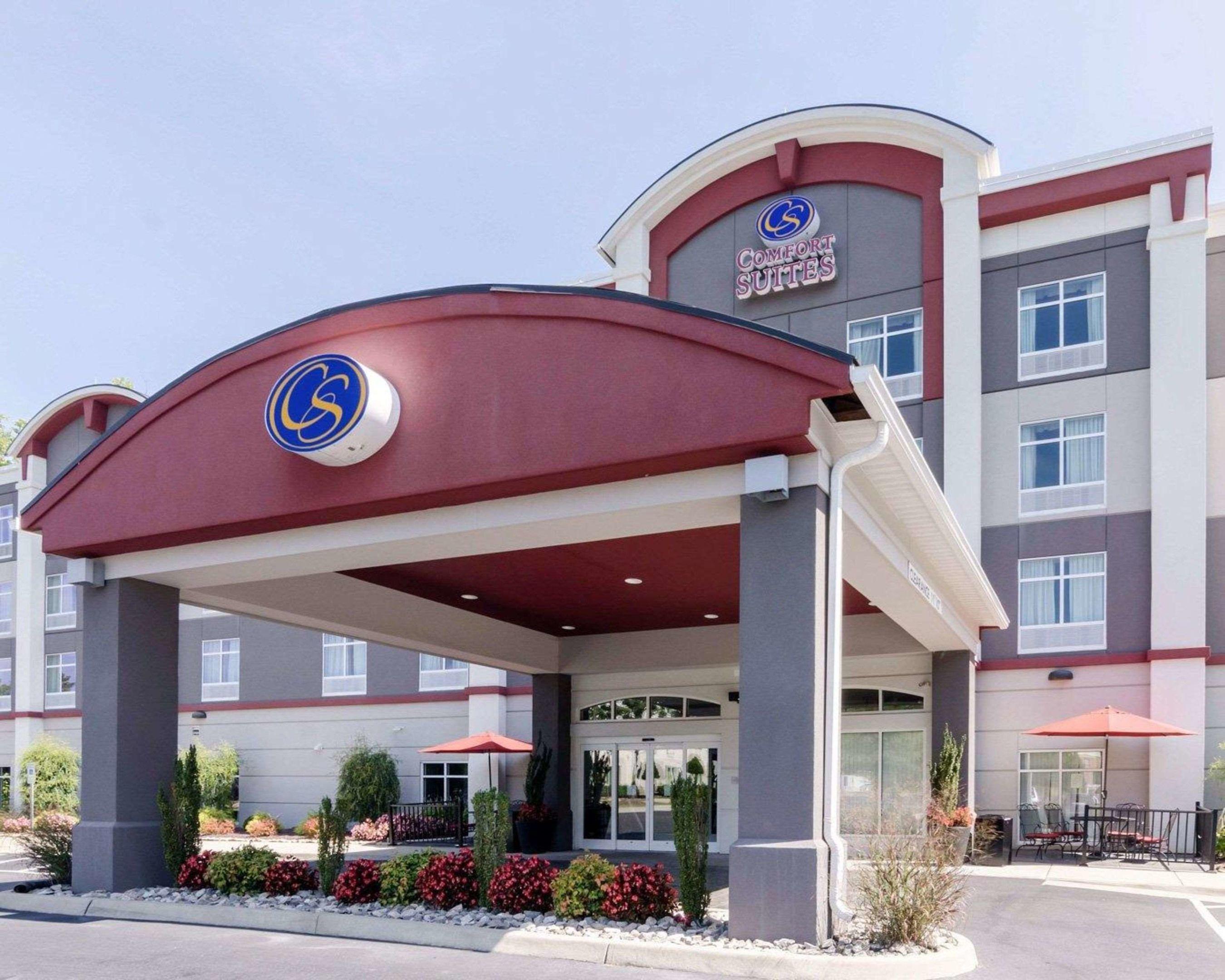 Comfort Suites Bypass — photo 4