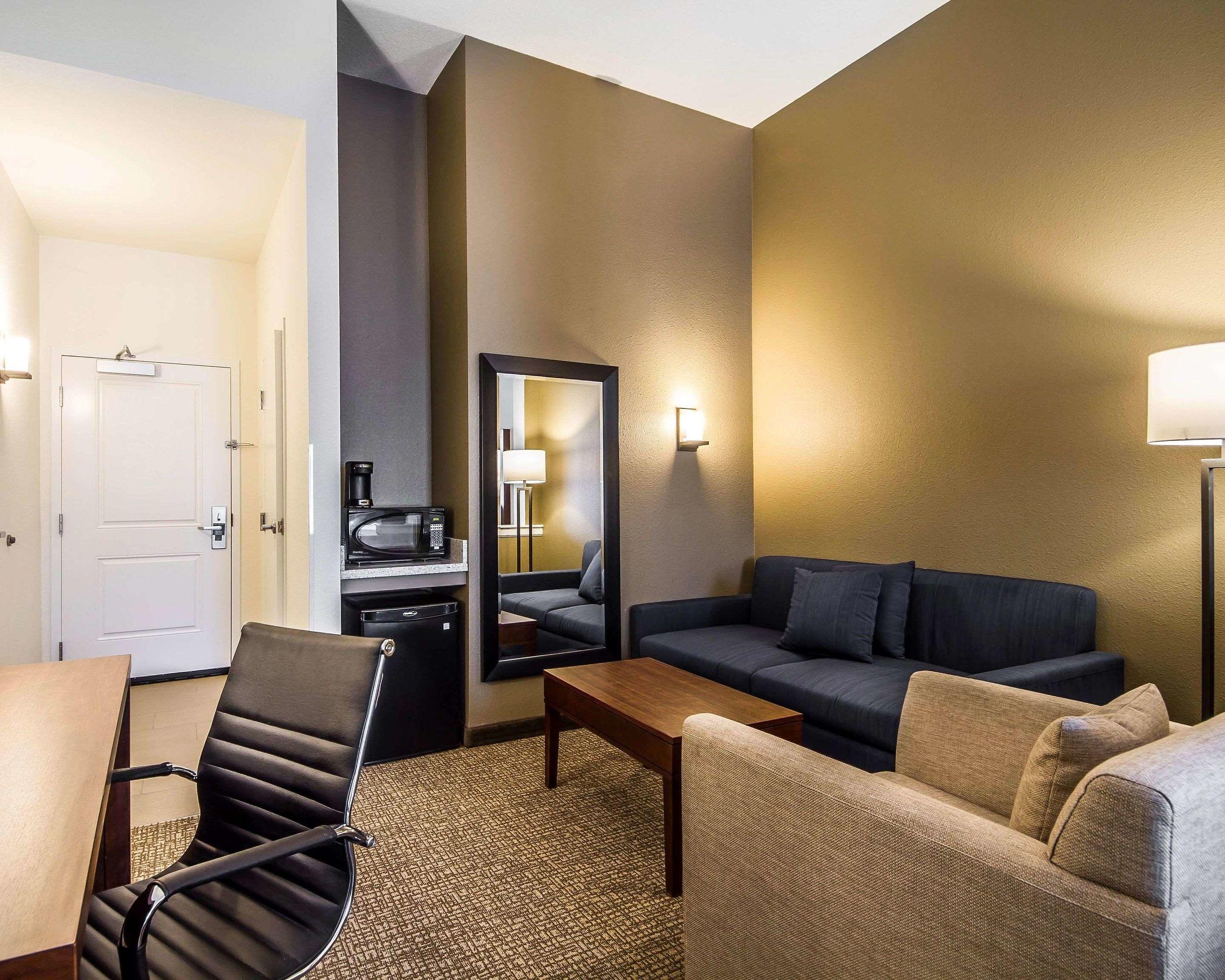 Comfort Suites Woodland — photo 5