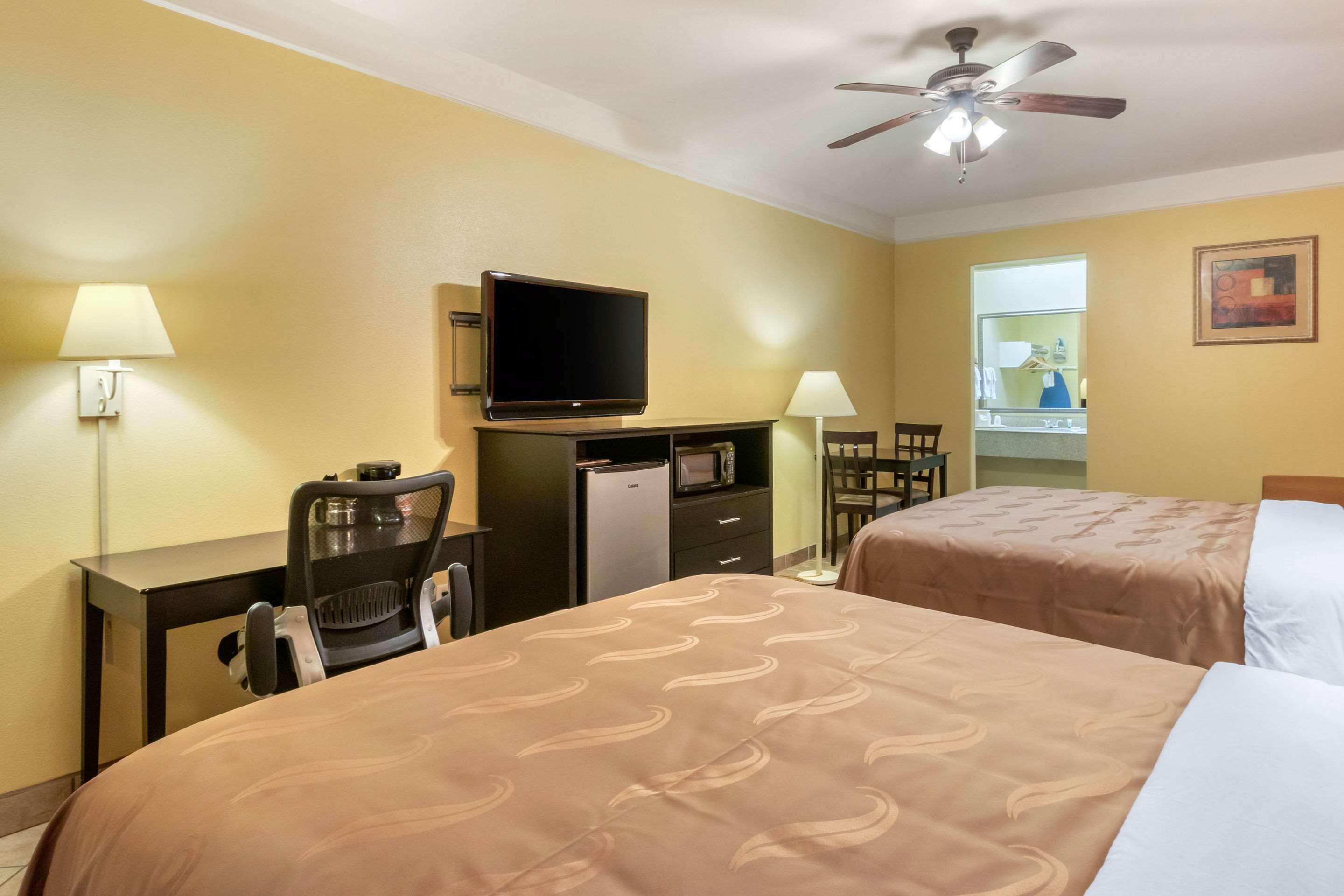 Quality Inn & Suites — photo 4