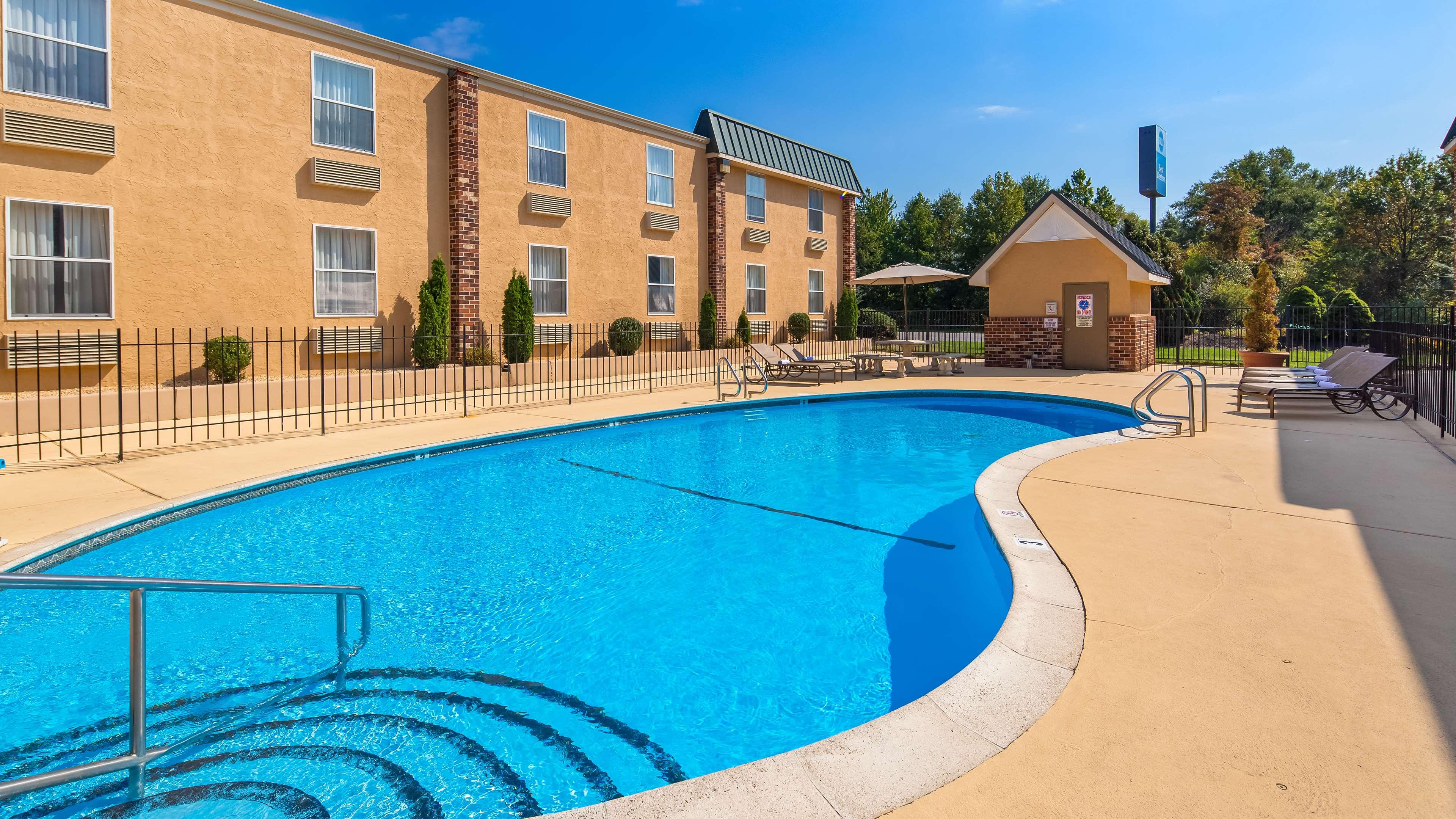 Best Western West Deptford Inn — photo 5