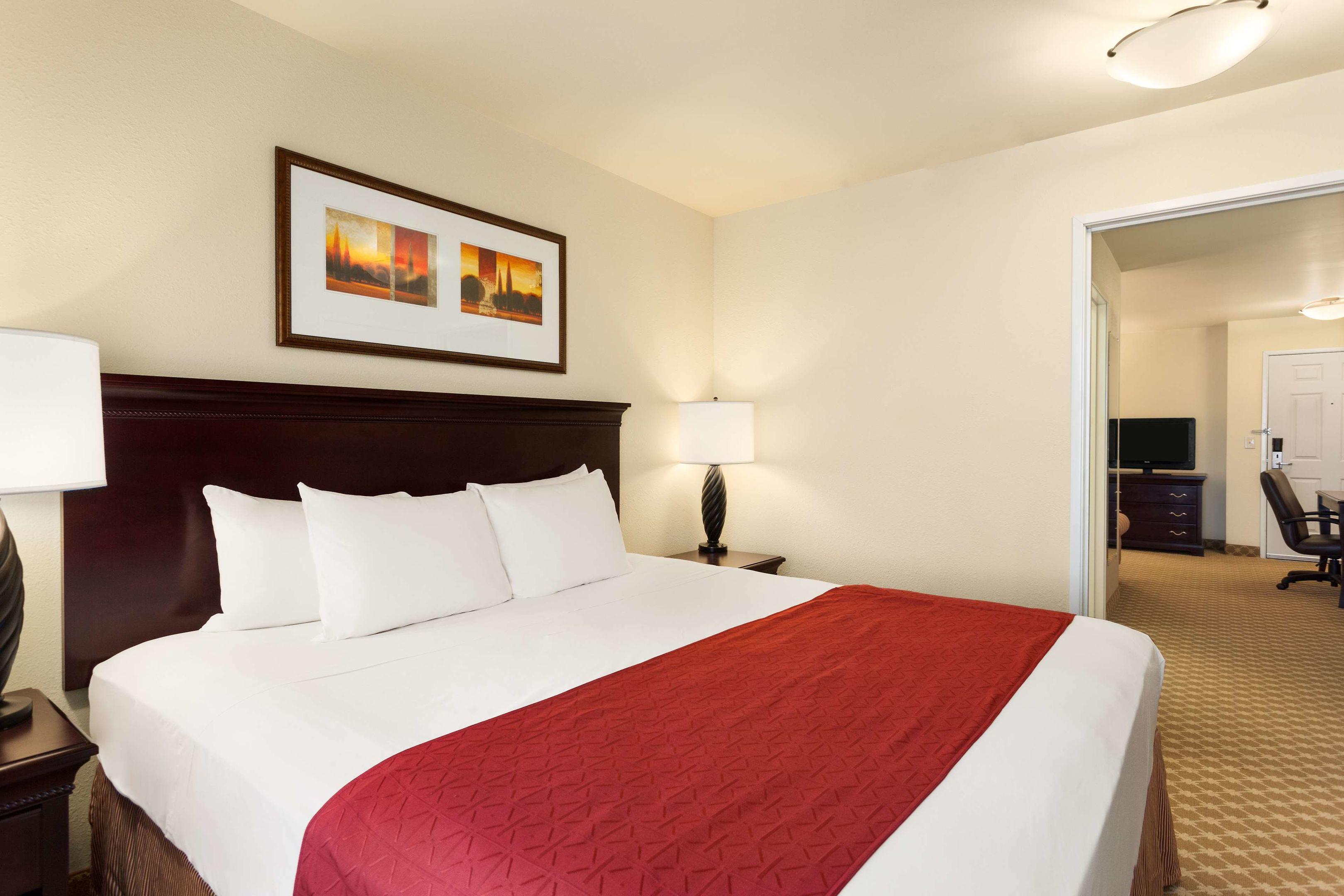 Country Inn & Suites by Radisson, Carlisle, PA — photo 3