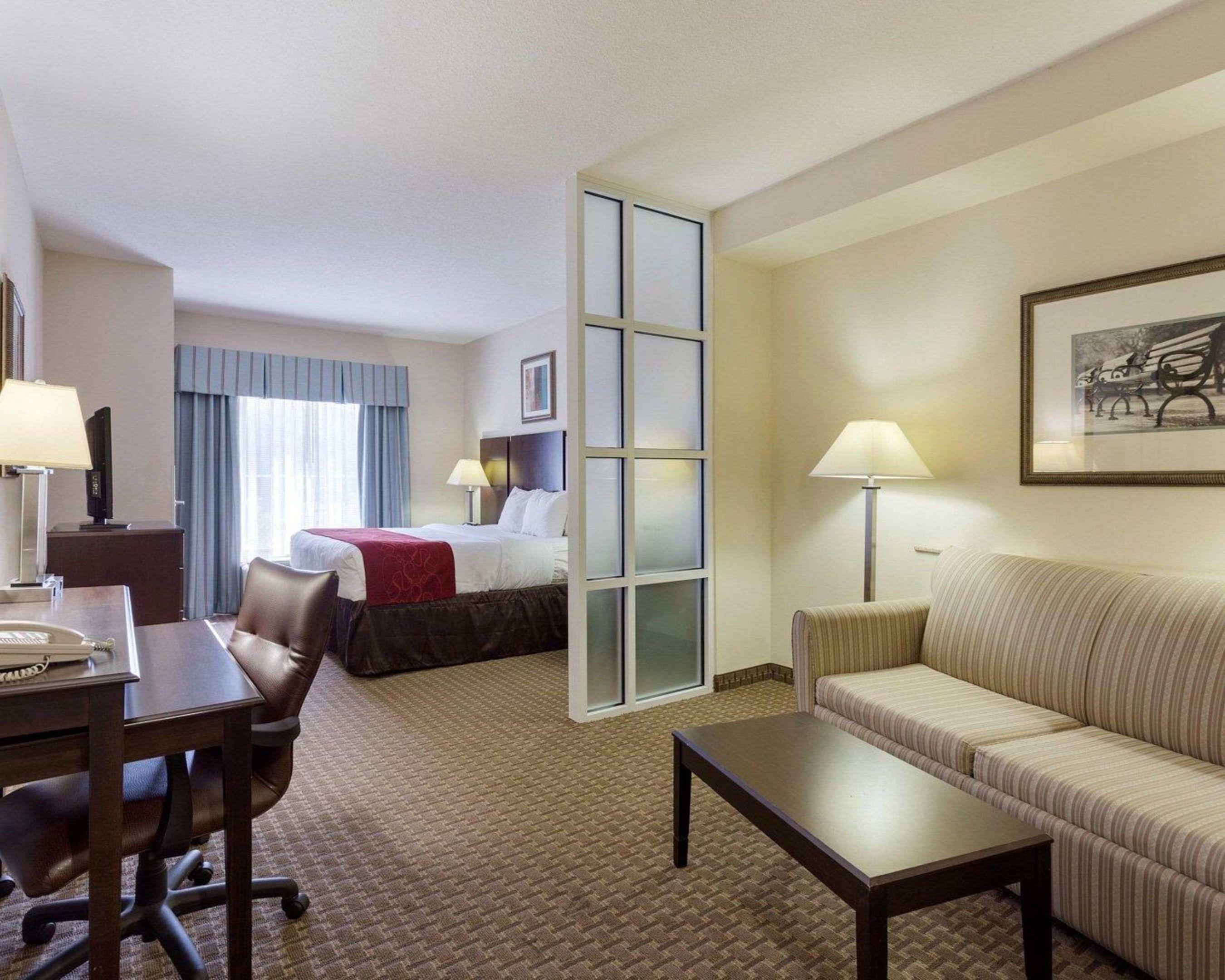 Comfort Suites Olive Branch West — photo 5