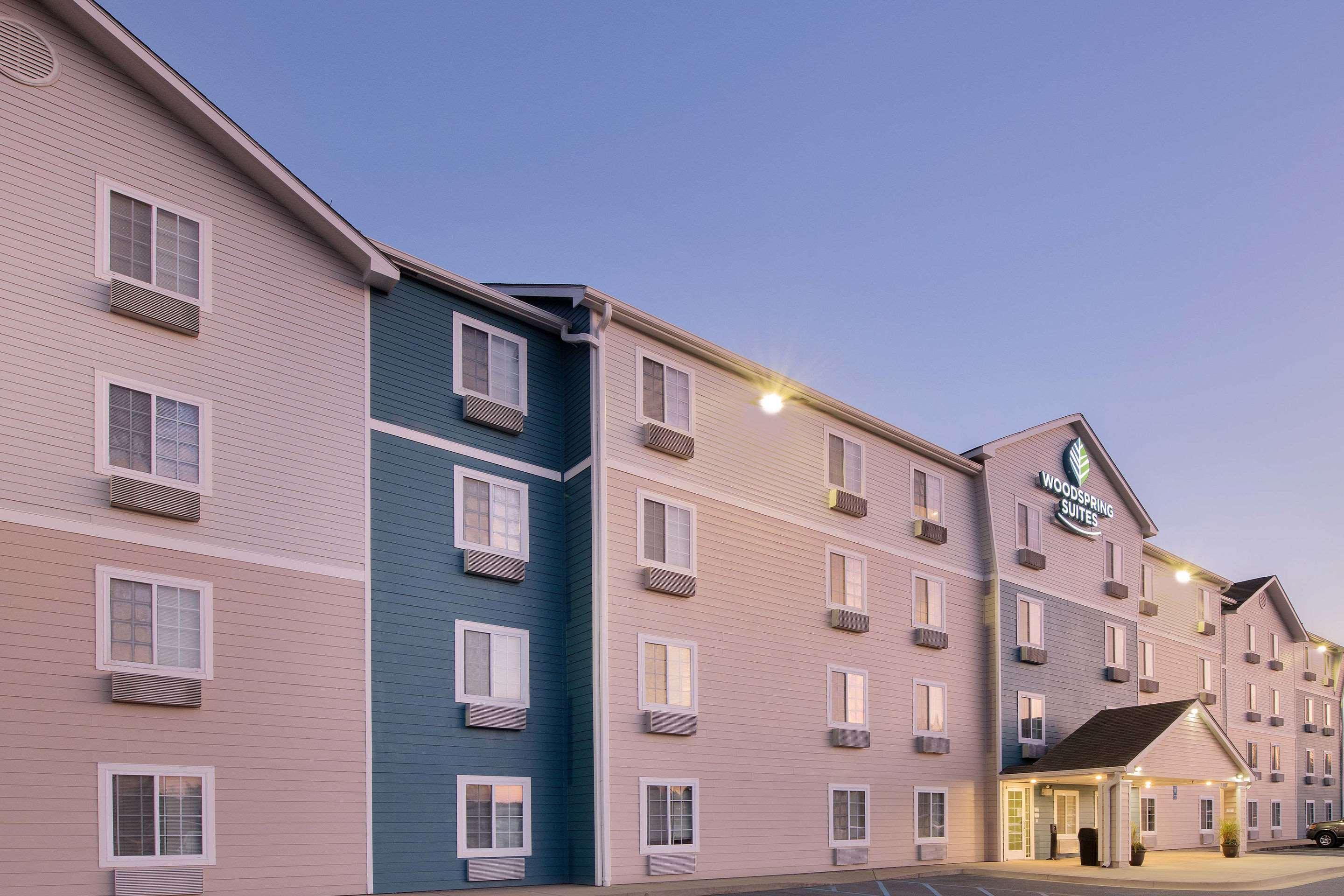 WoodSpring Suites Columbus Fort Benning Bldg. 1 — photo 4