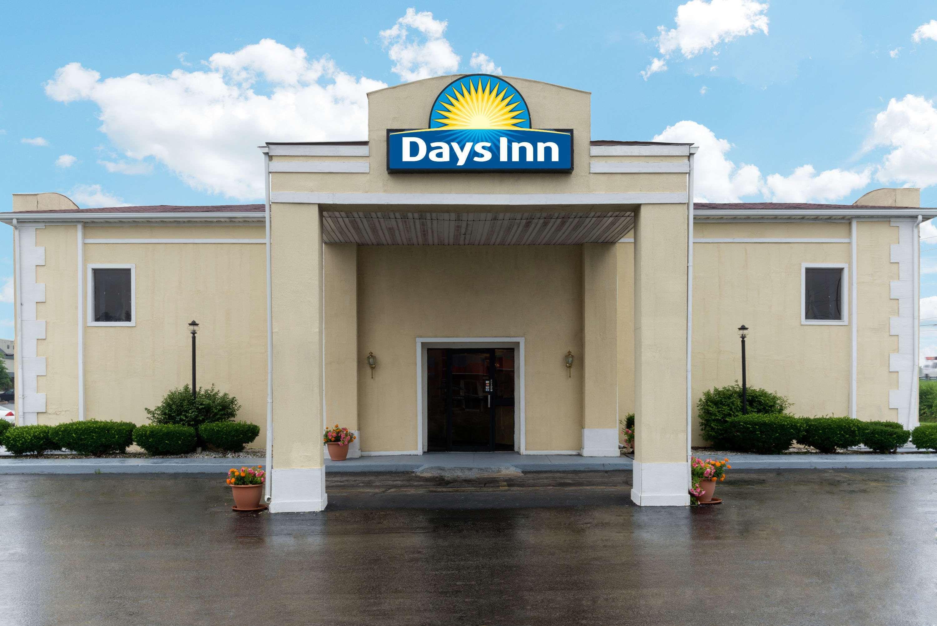 Days Inn Indianapolis East Post Road — photo 4