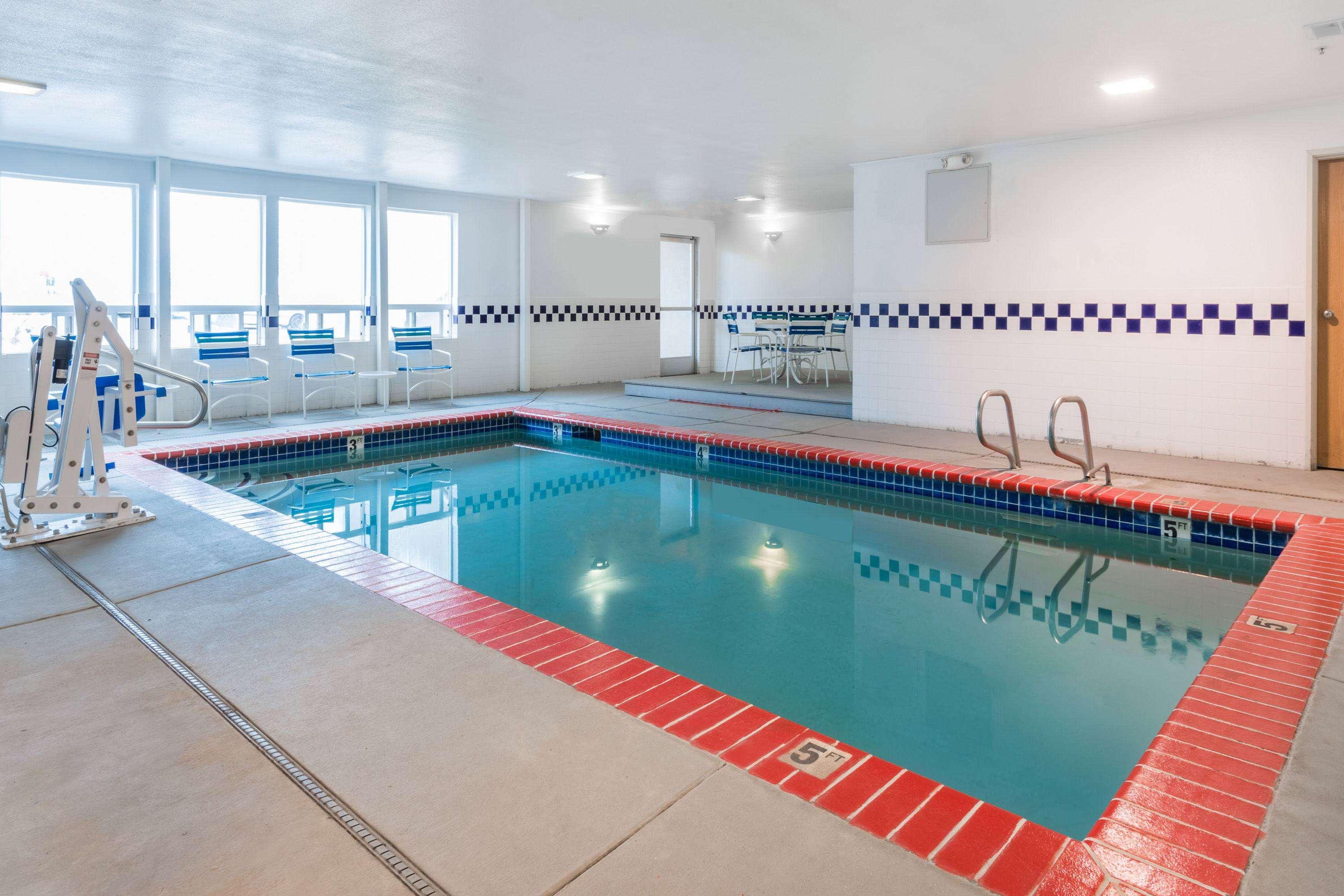 Super 8 by Wyndham Fernley — photo 4
