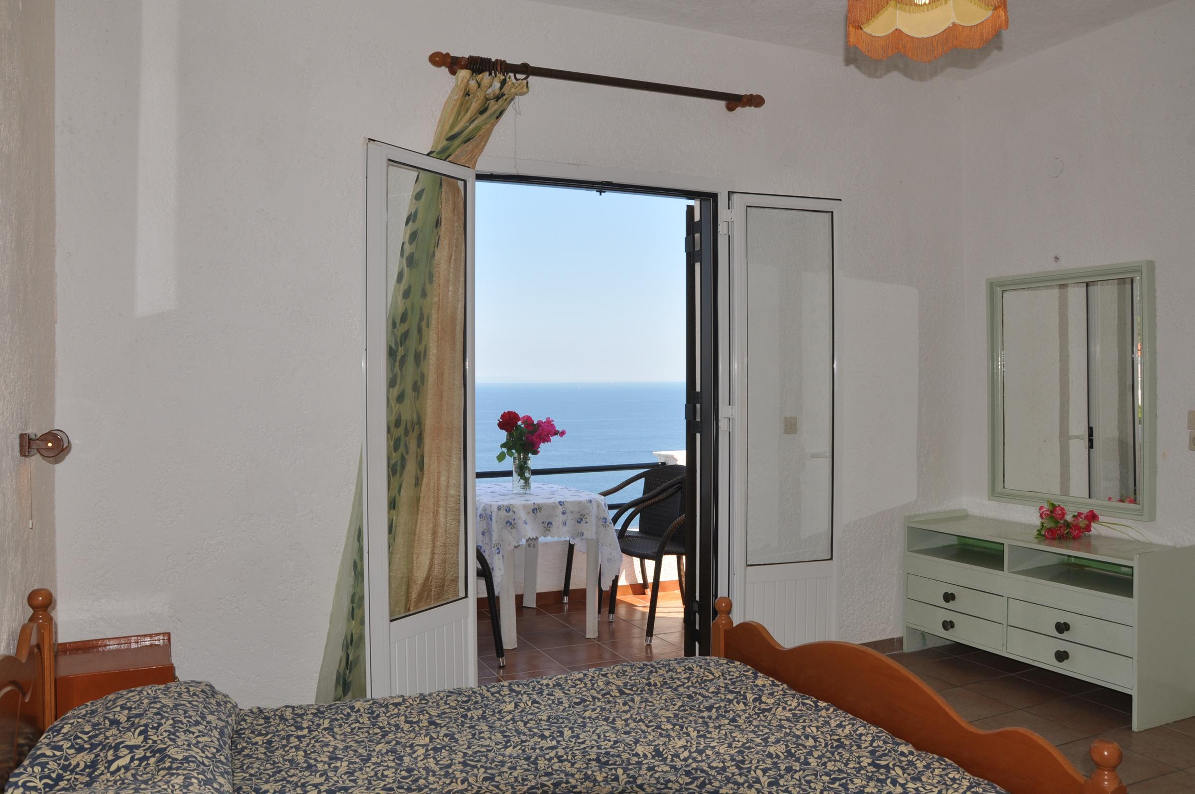 Yiannis Apartments — photo 3