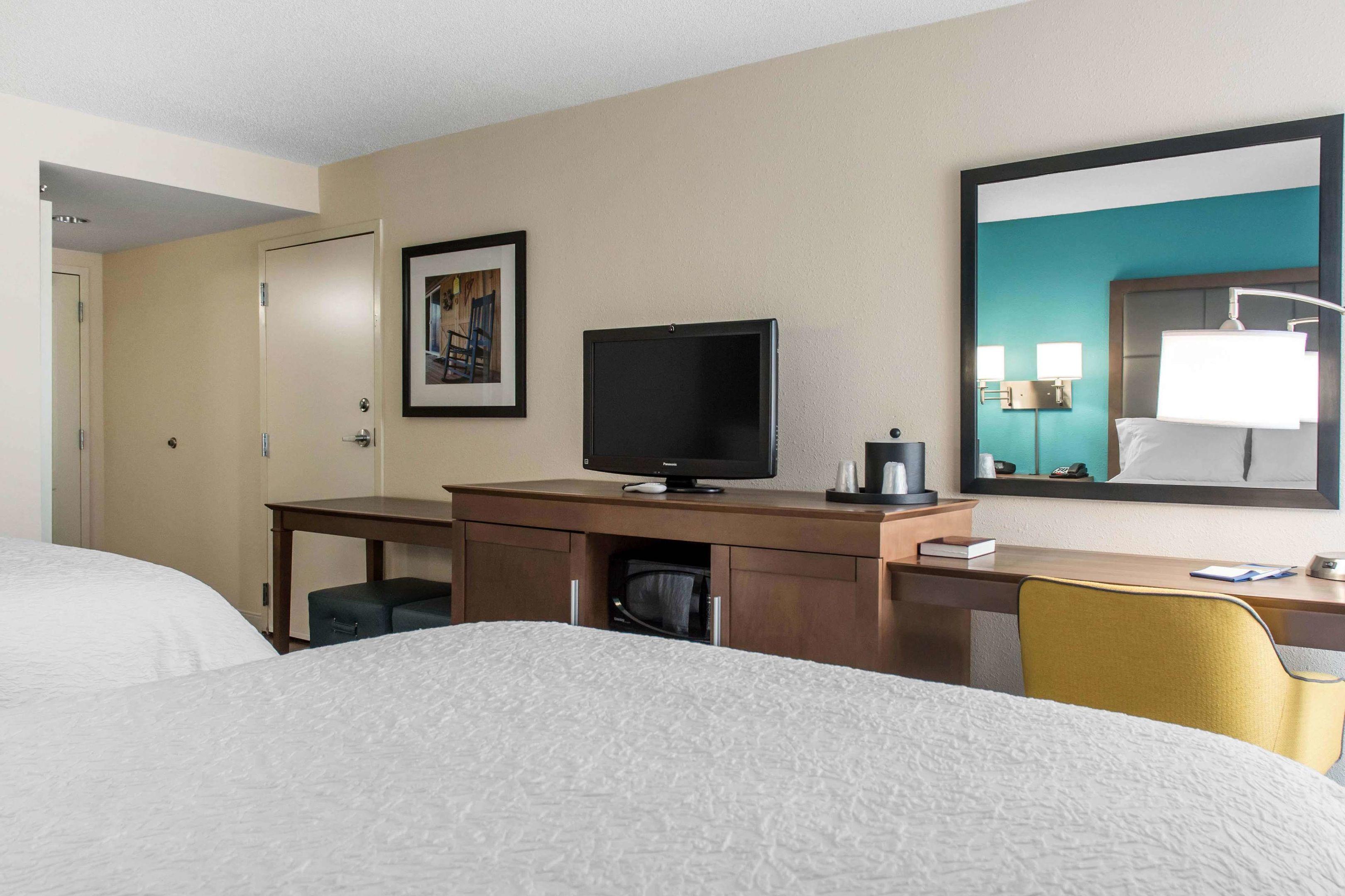 Hampton Inn Douglas — photo 5