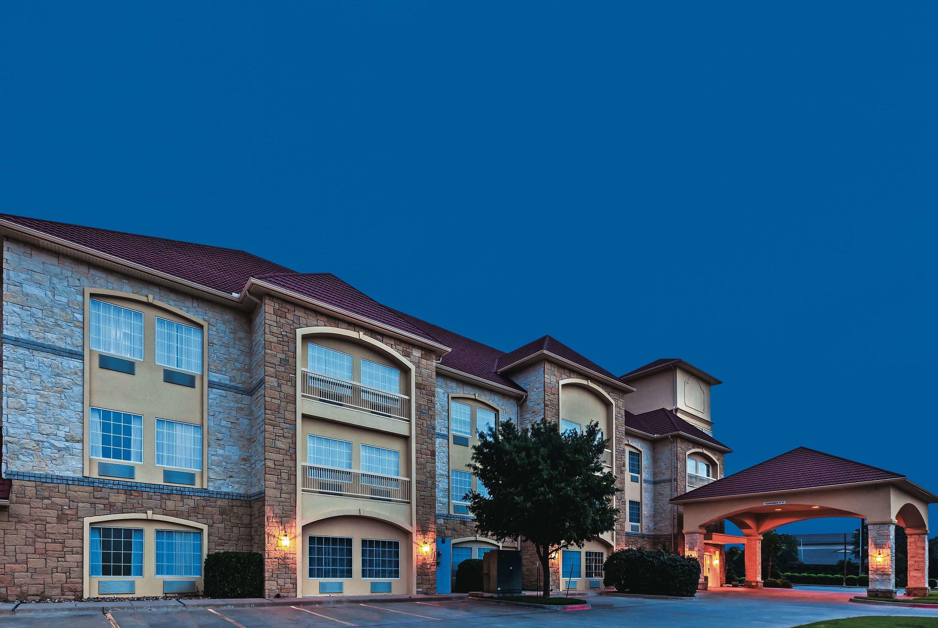 La Quinta Inn & Suites Granbury — photo 4