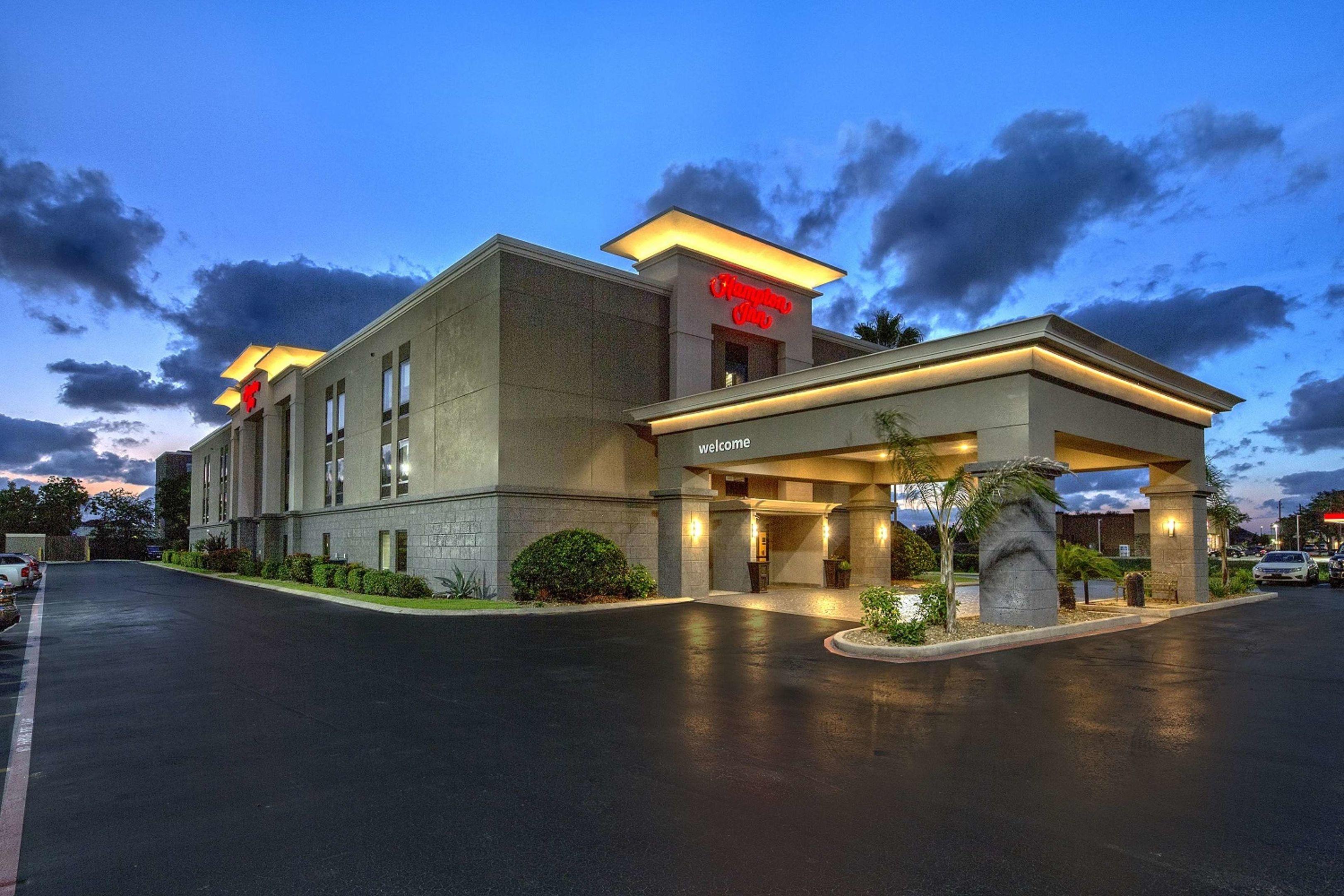 Hampton Inn Houston/Baytown — photo 3