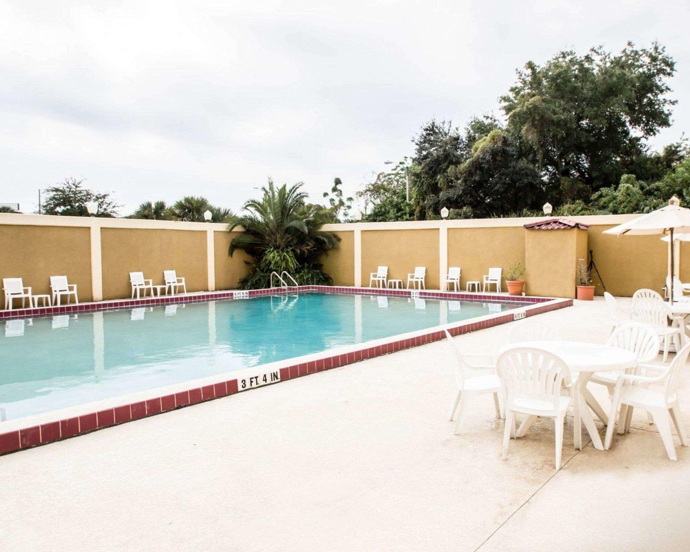 Quality Inn & Suites Winter Park Village — photo 4