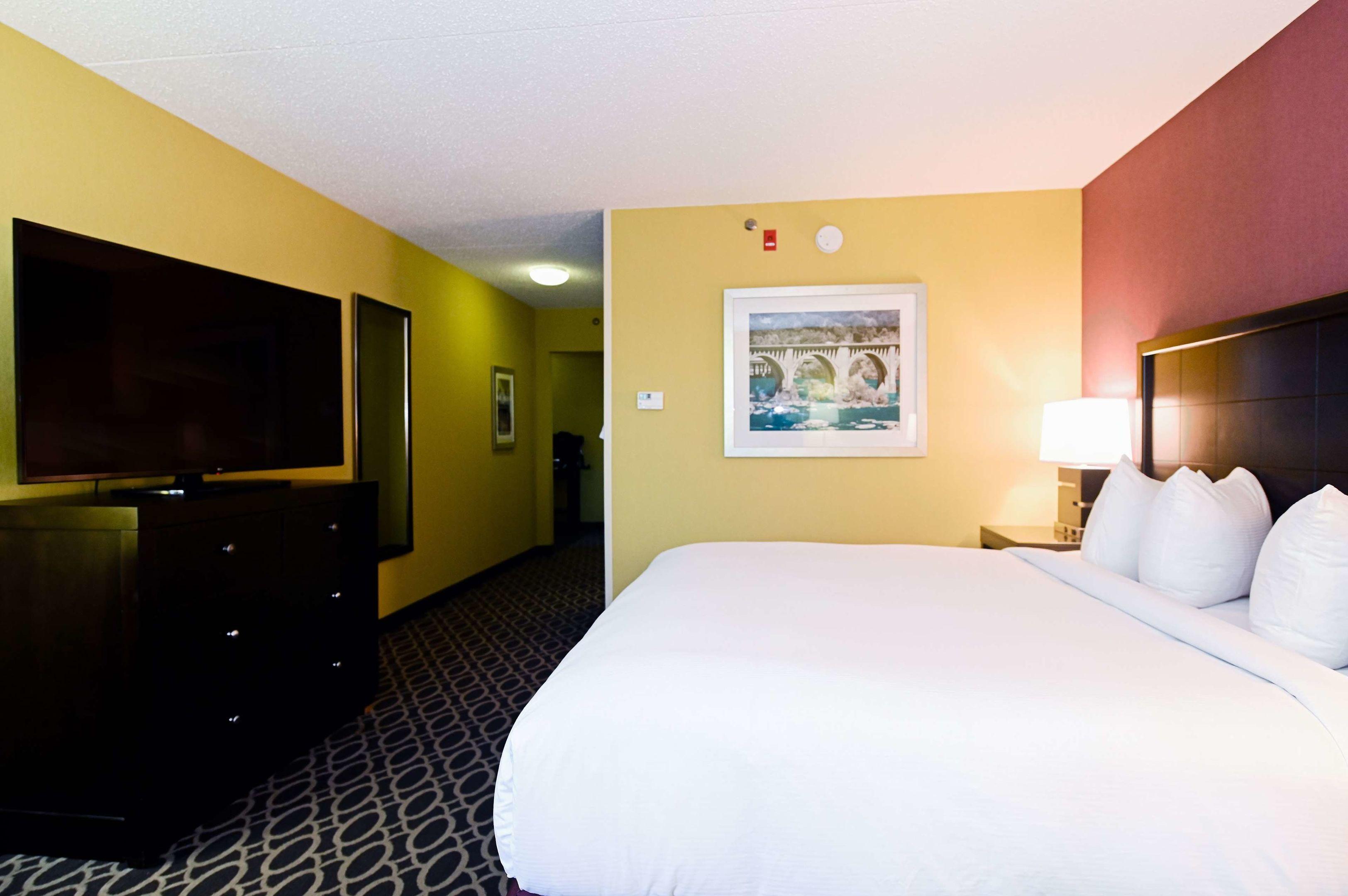 DoubleTree by Hilton Hotel Richmond - Midlothian — photo 4