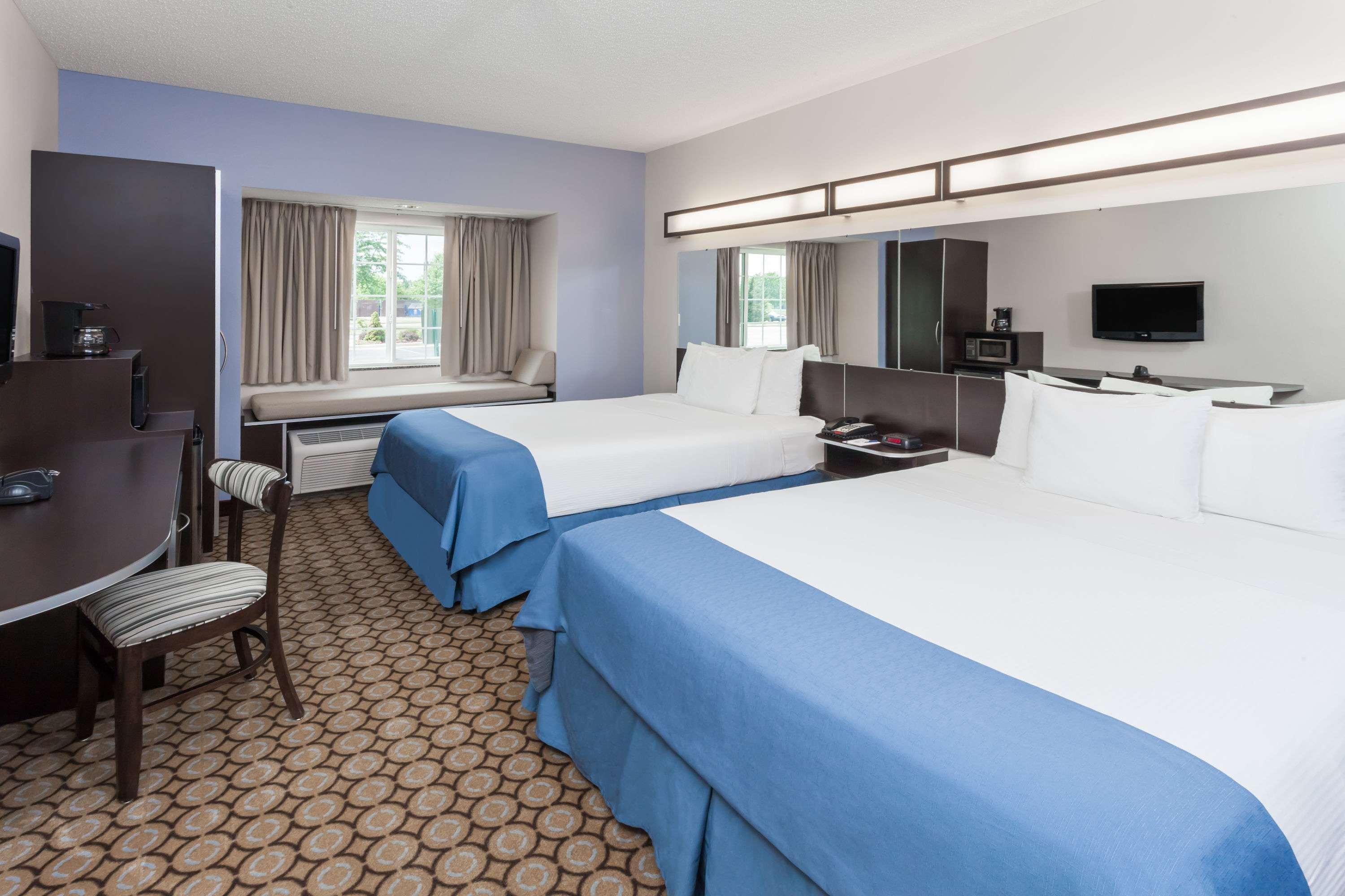 Microtel Inn And Suites Elkhart — photo 3