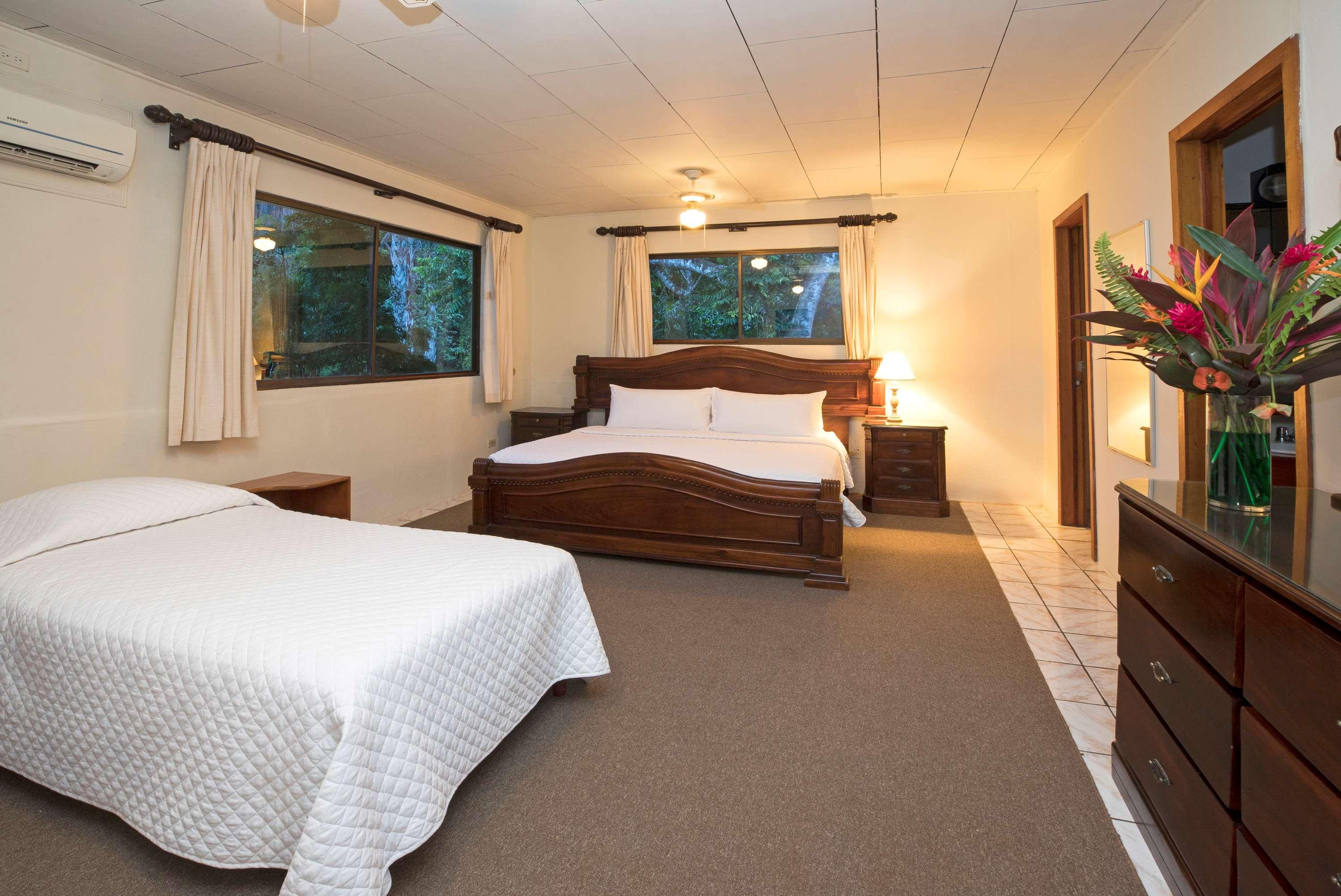Crocodile Bay Resort — photo 4