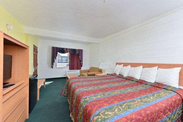 Budget Inn — photo 4