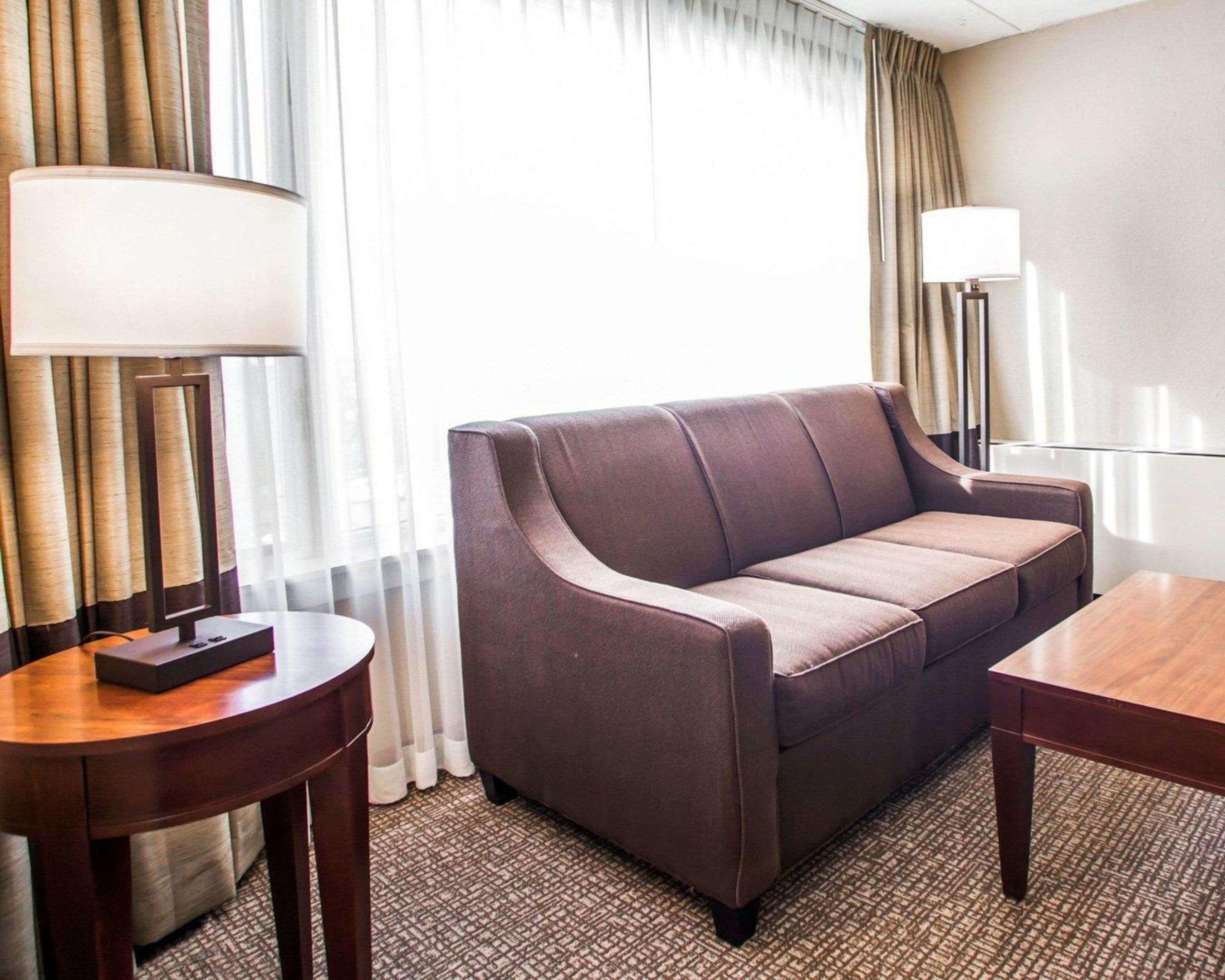 Quality Inn & Suites Orland Park — photo 5