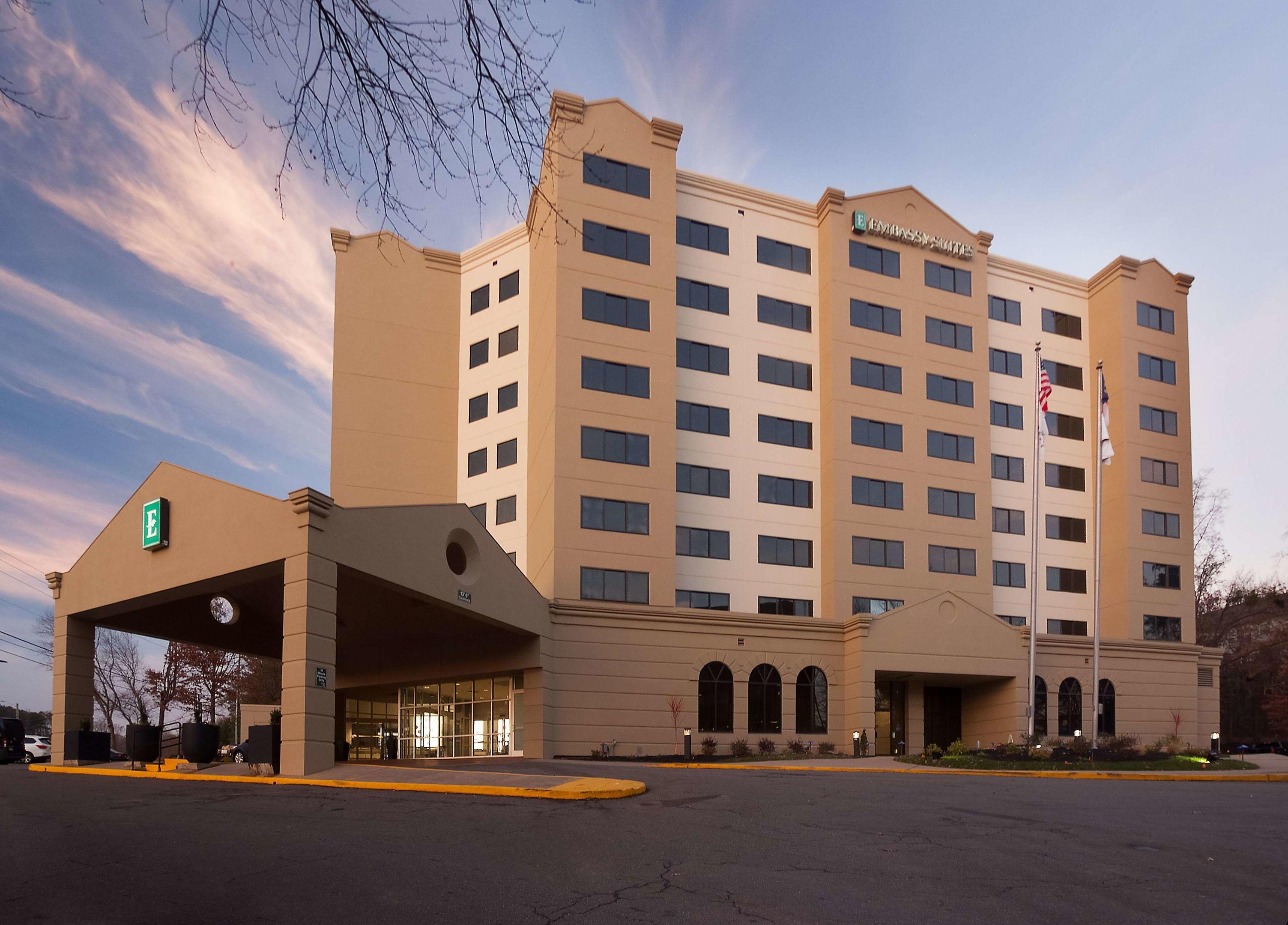 Embassy Suites Raleigh Crabtree — photo 3