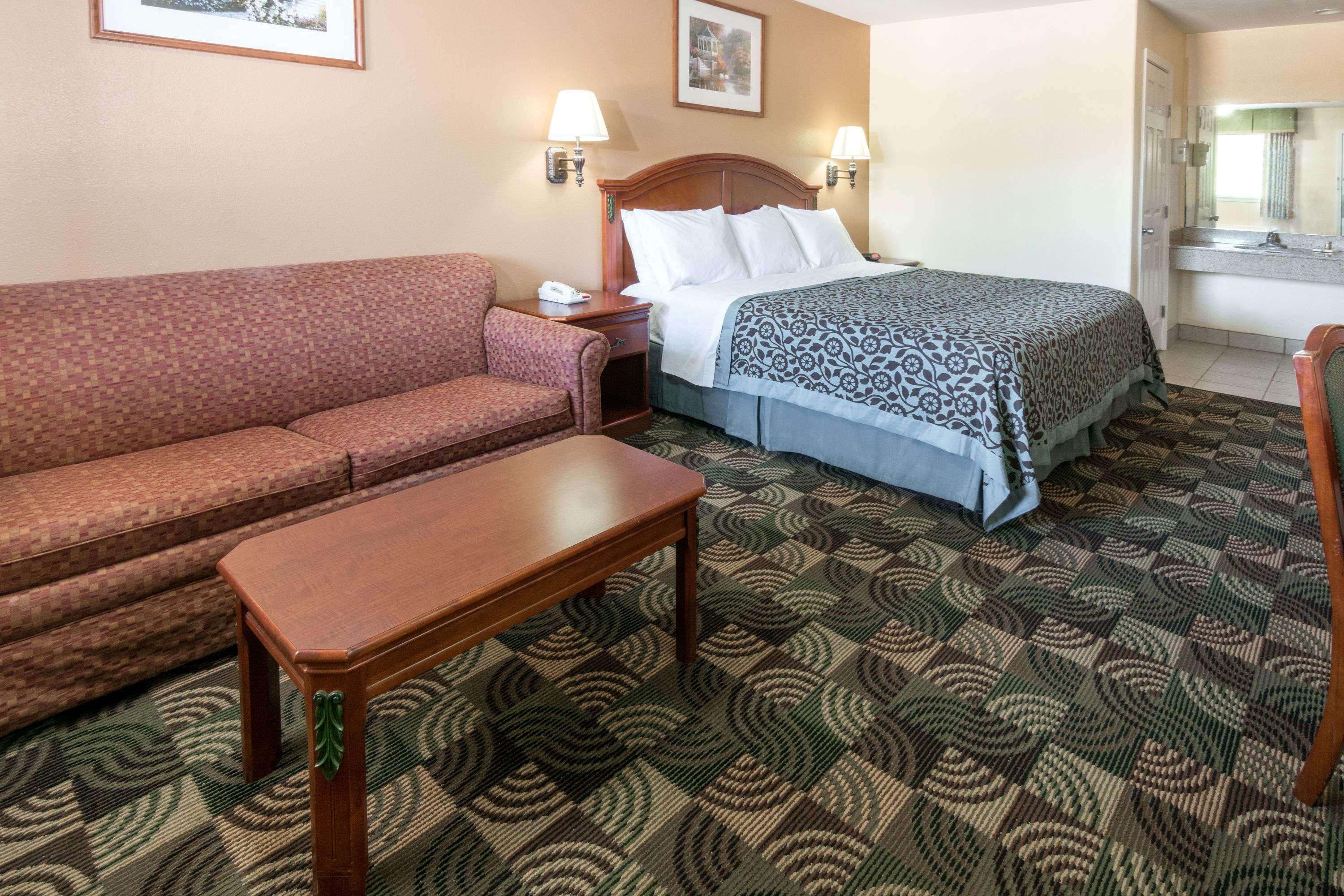 Days Inn by Wyndham Temple — photo 4