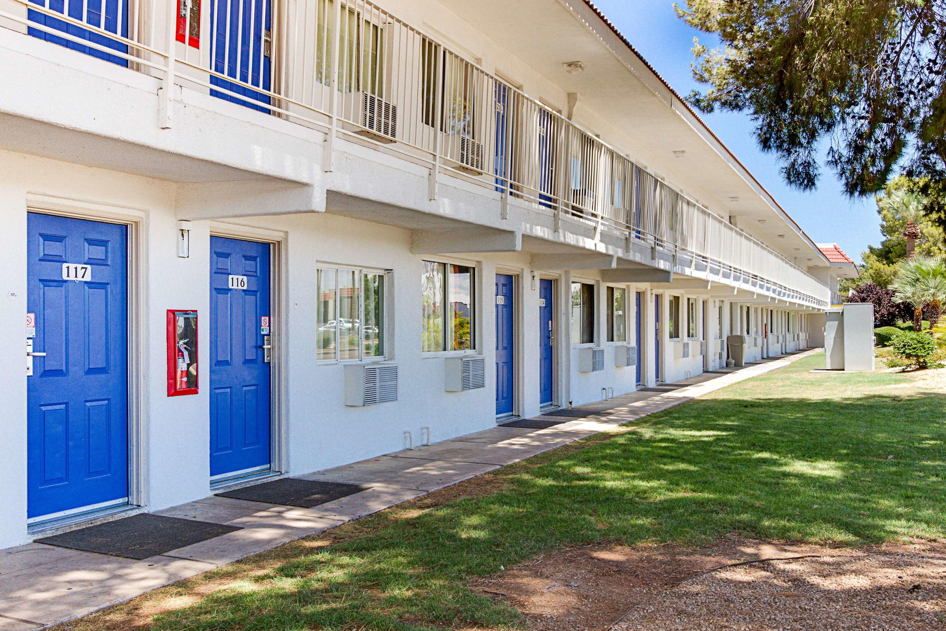 Motel 6 Scottsdale South — photo 4