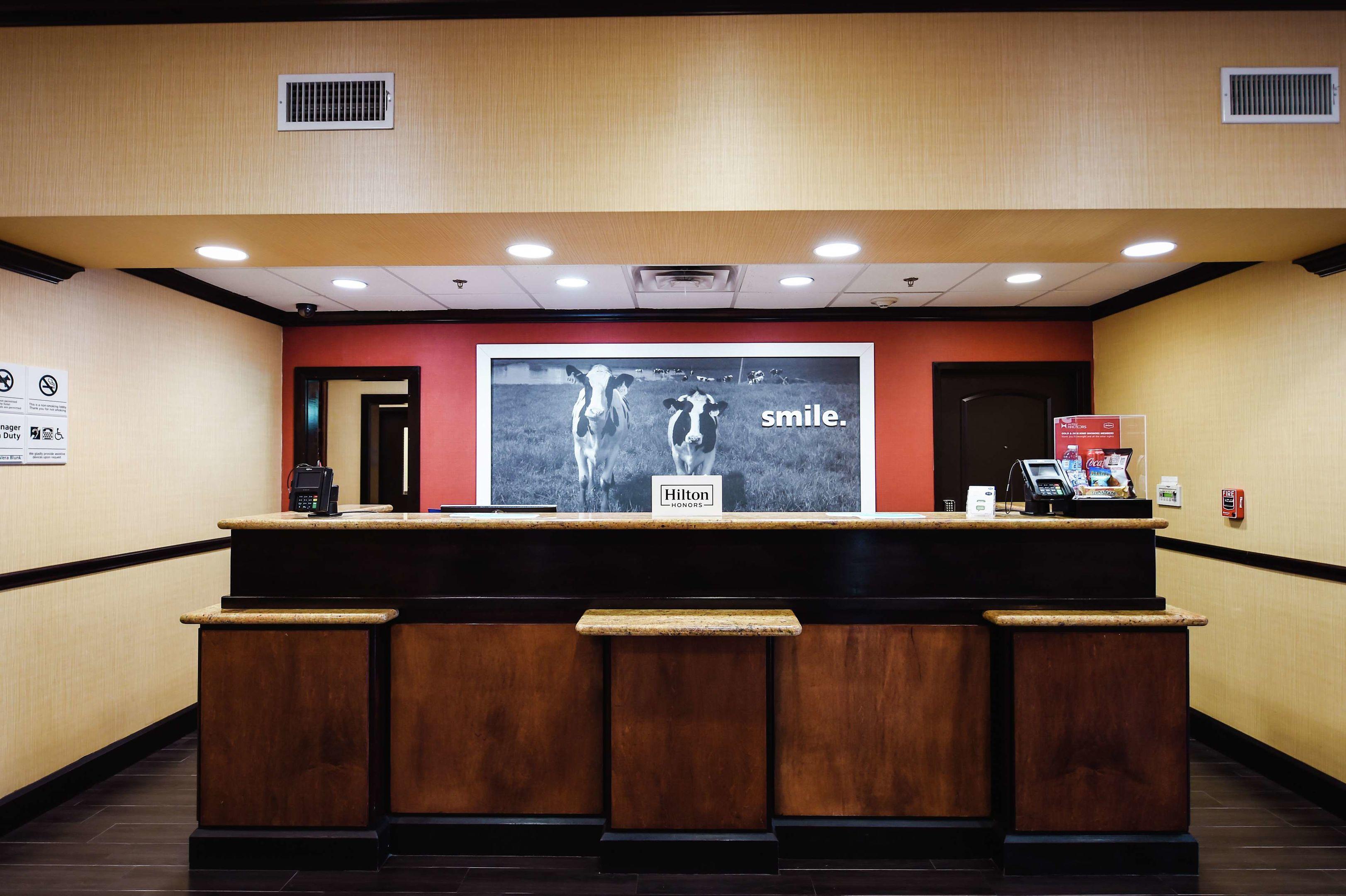 Hampton Inn & Suites Pine Bluff — photo 5
