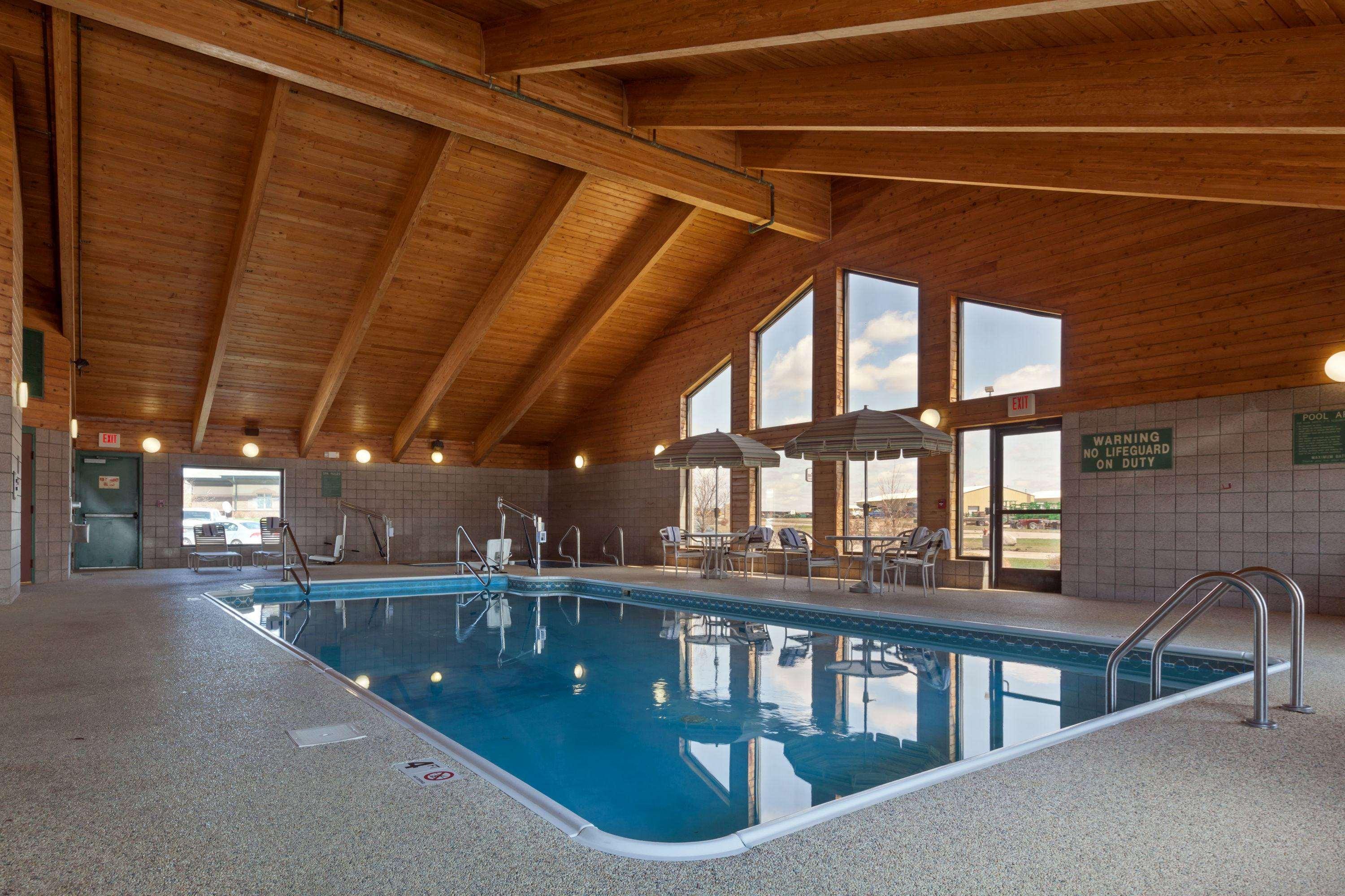 AmericInn Valley City — photo 3