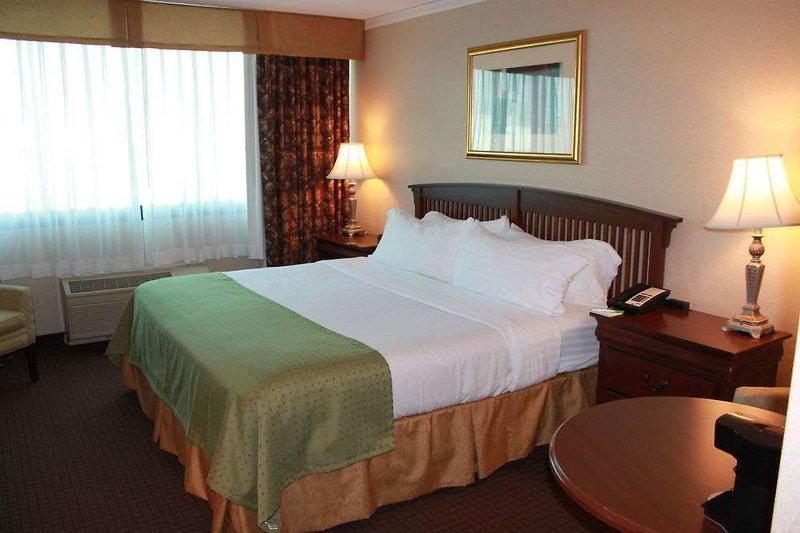 Days Inn Warren — photo 4