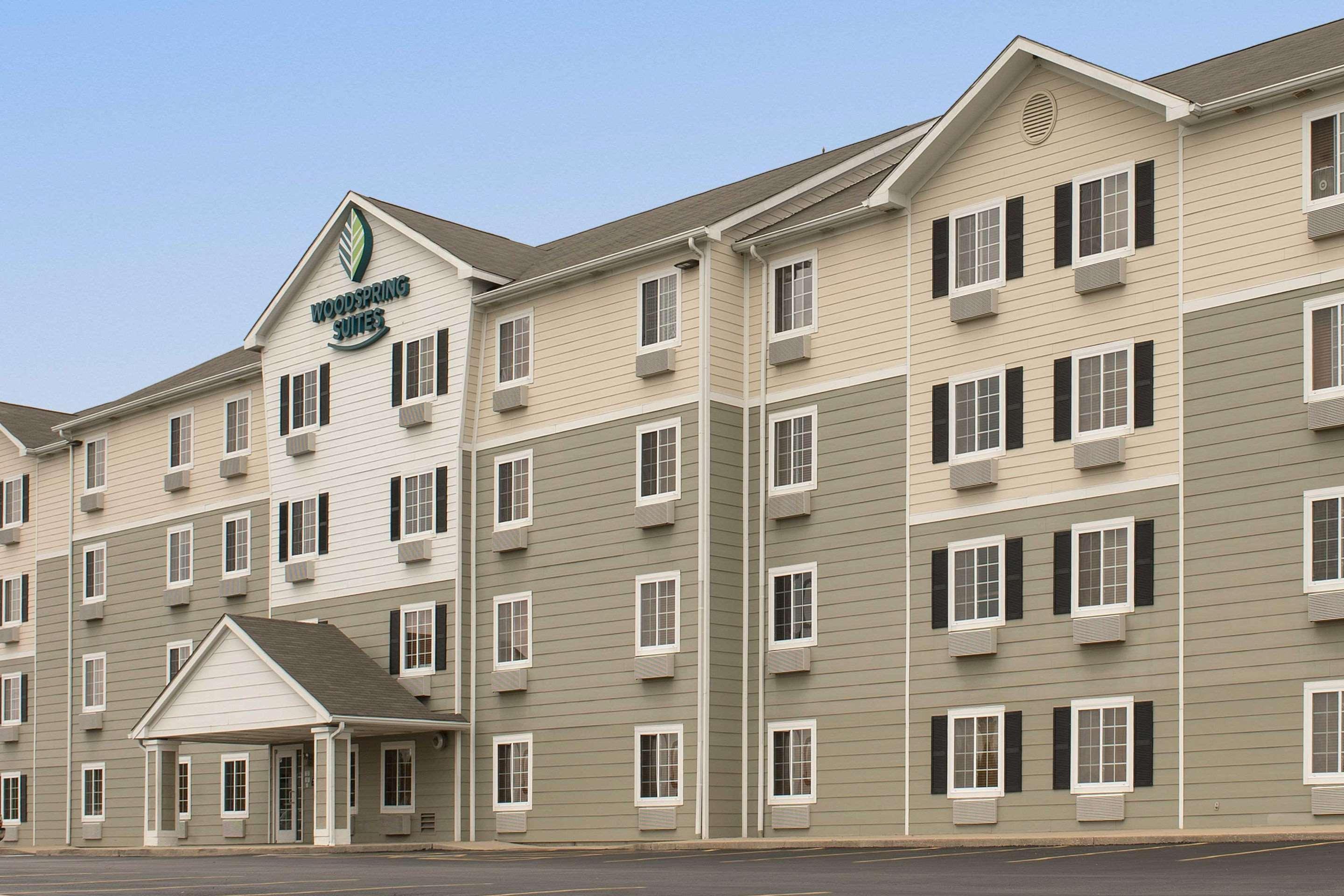 WoodSpring Suites Champaign Urbana — photo 3